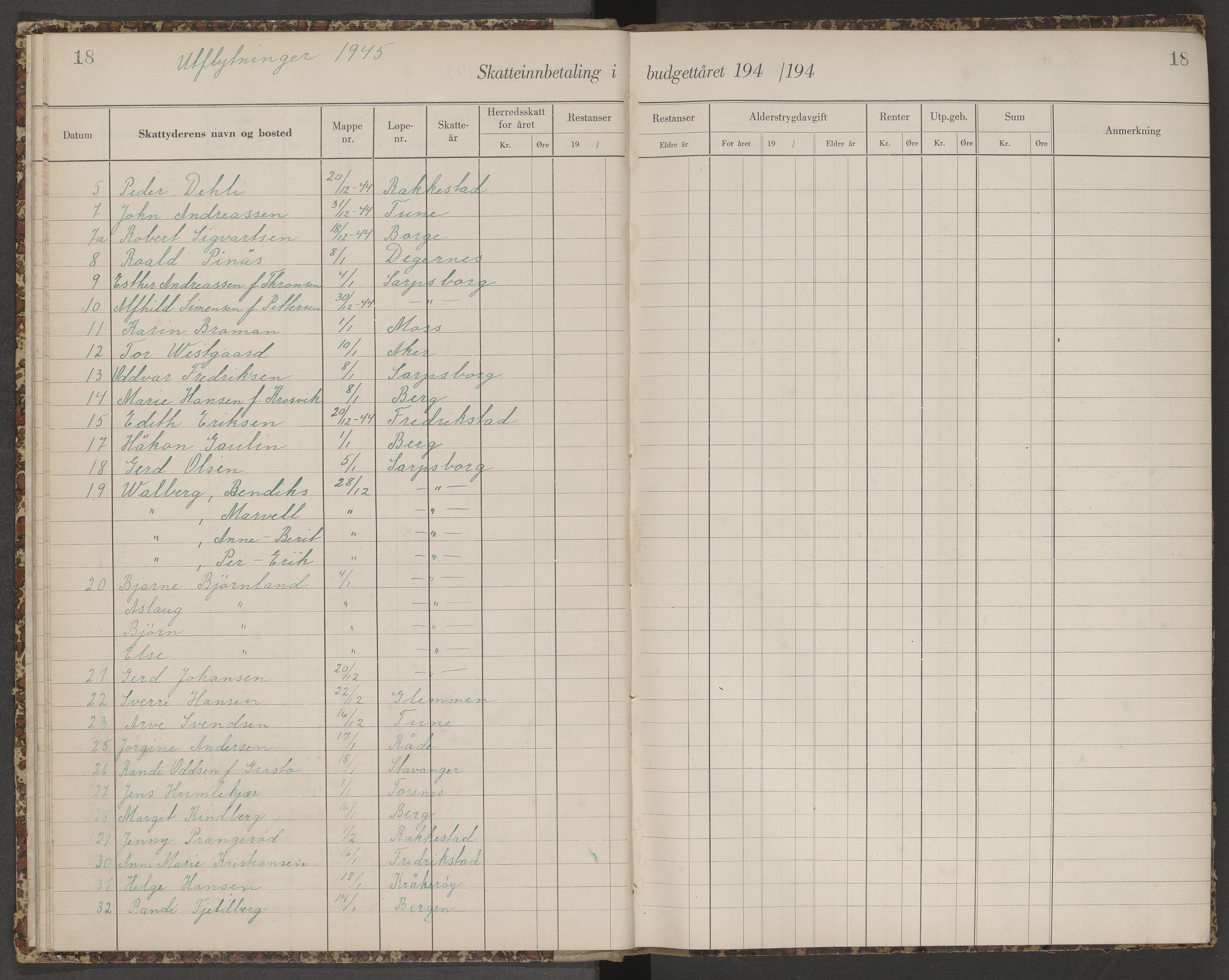 Skjeberg folkeregister, AV/SAO-A-10495/K/Ka/L0003: Fortegnelse over inn- og utflyttede, 1943-1947, p. 18