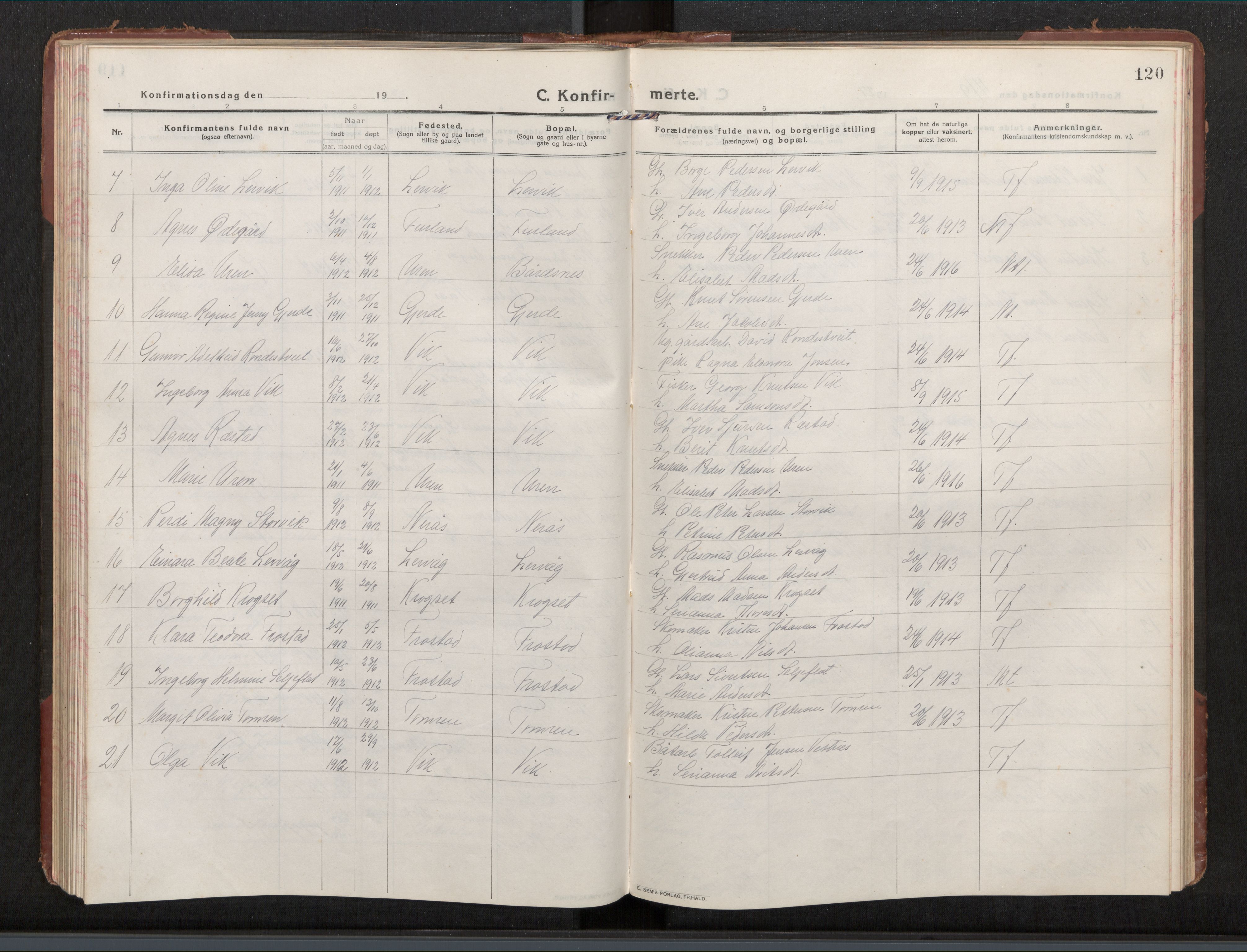 Ministerialprotokoller, klokkerbøker og fødselsregistre - Møre og Romsdal, AV/SAT-A-1454/539/L0536a: Parish register (copy) no. 539C03, 1912-1936, p. 120