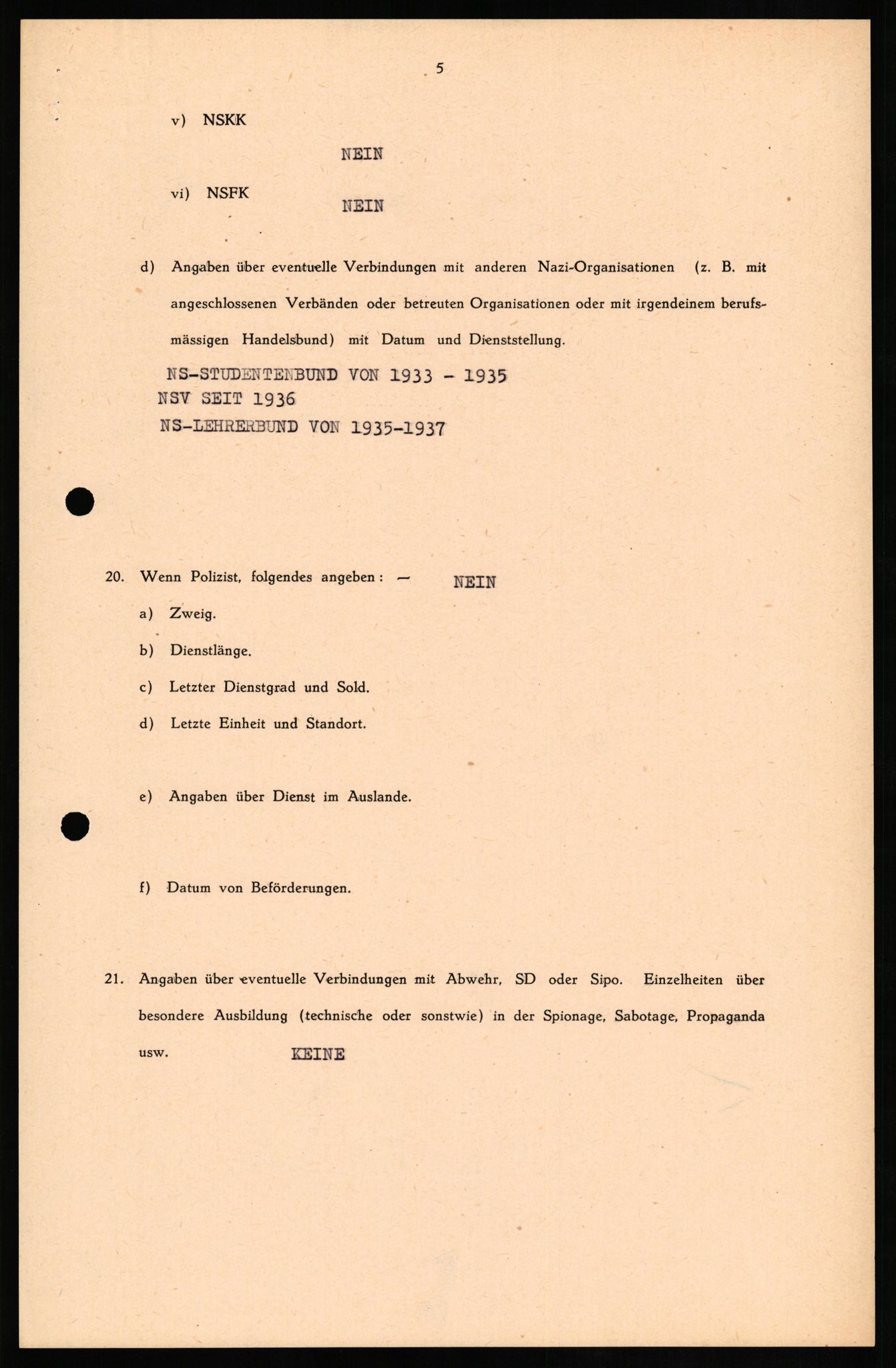 Forsvaret, Forsvarets overkommando II, RA/RAFA-3915/D/Db/L0014: CI Questionaires. Tyske okkupasjonsstyrker i Norge. Tyskere., 1945-1946, p. 215