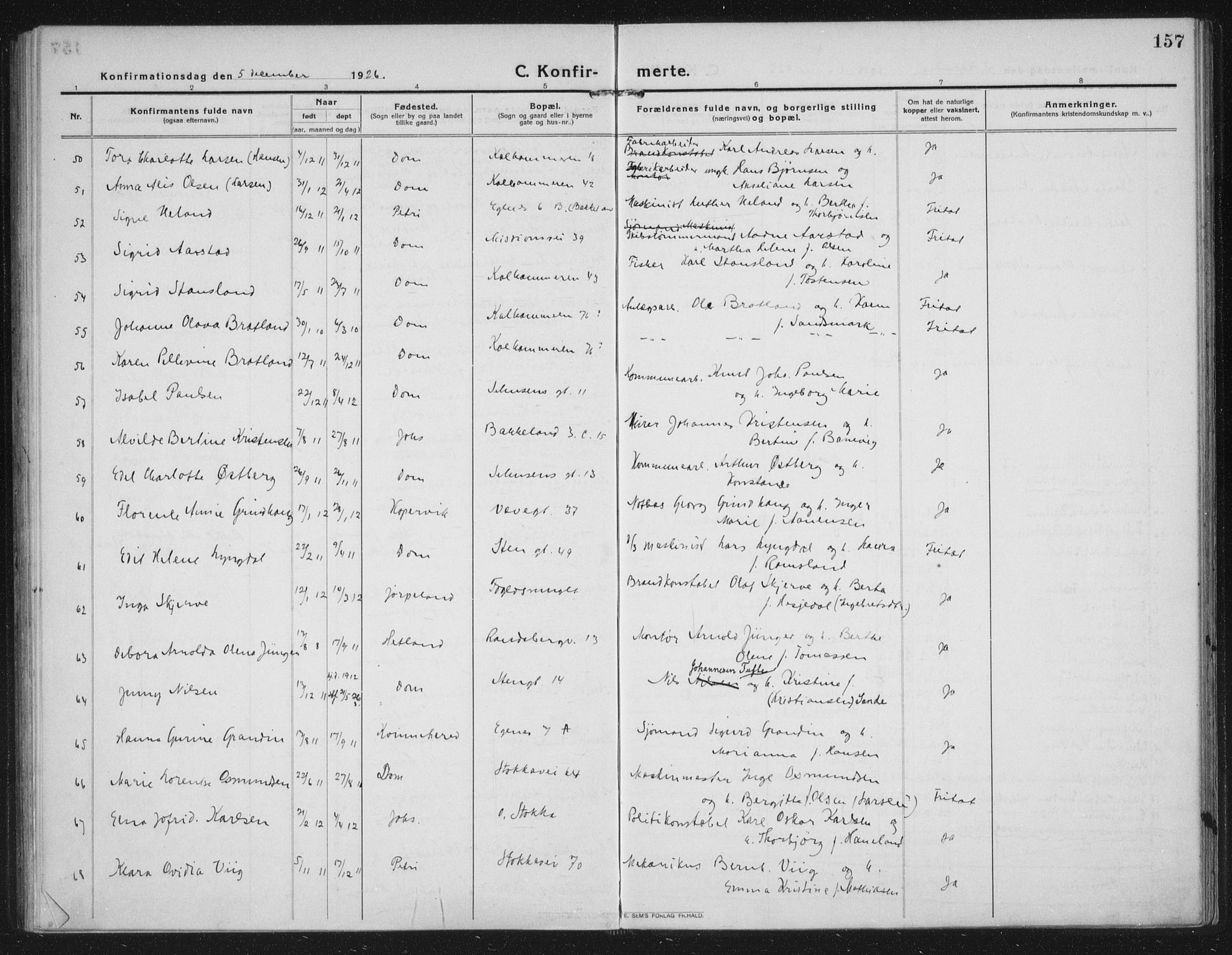 Domkirken sokneprestkontor, AV/SAST-A-101812/002/A/L0019: Parish register (official) no. A 35, 1916-1932, p. 157