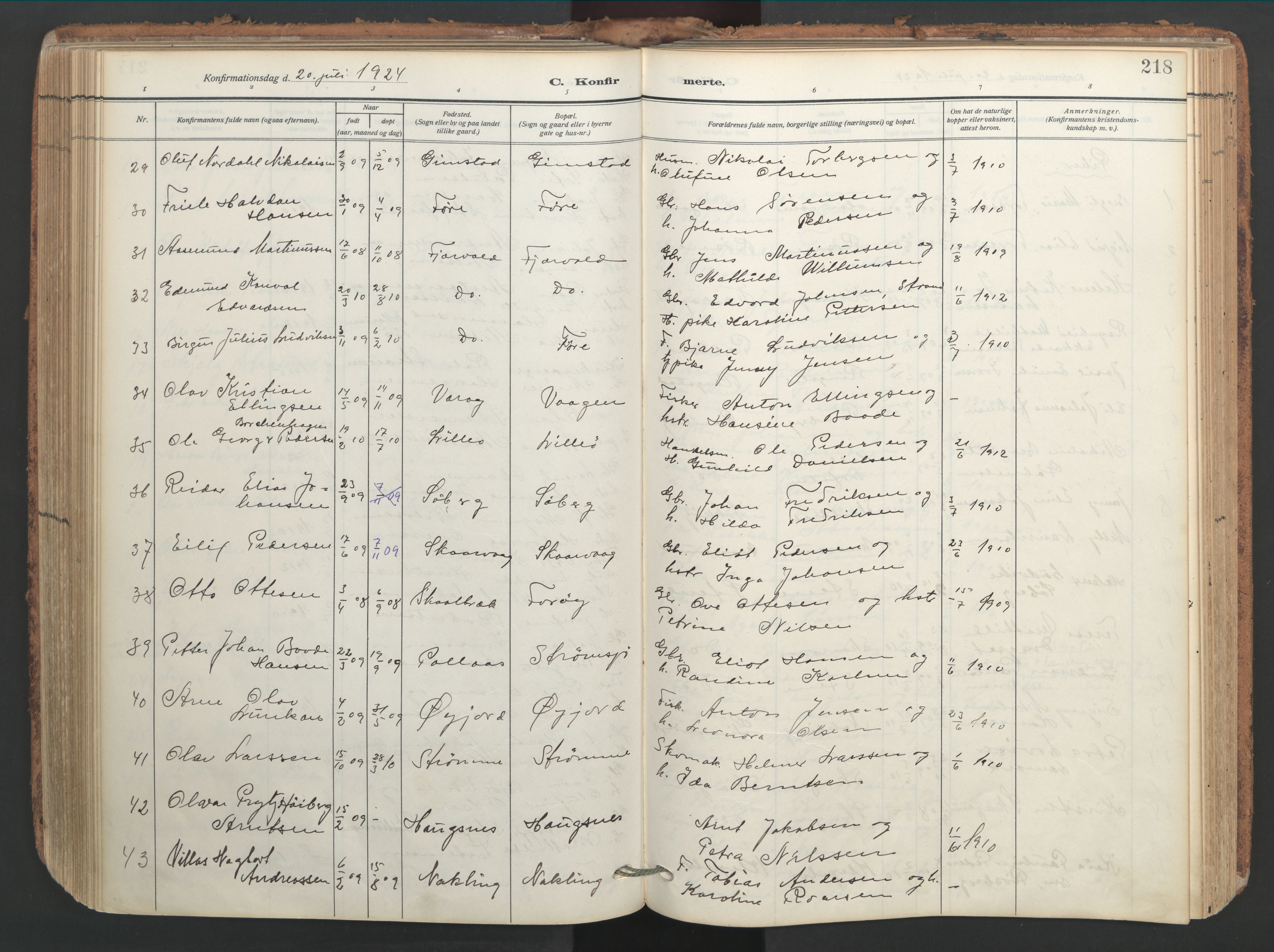 Ministerialprotokoller, klokkerbøker og fødselsregistre - Nordland, AV/SAT-A-1459/891/L1306: Parish register (official) no. 891A11, 1911-1927, p. 218