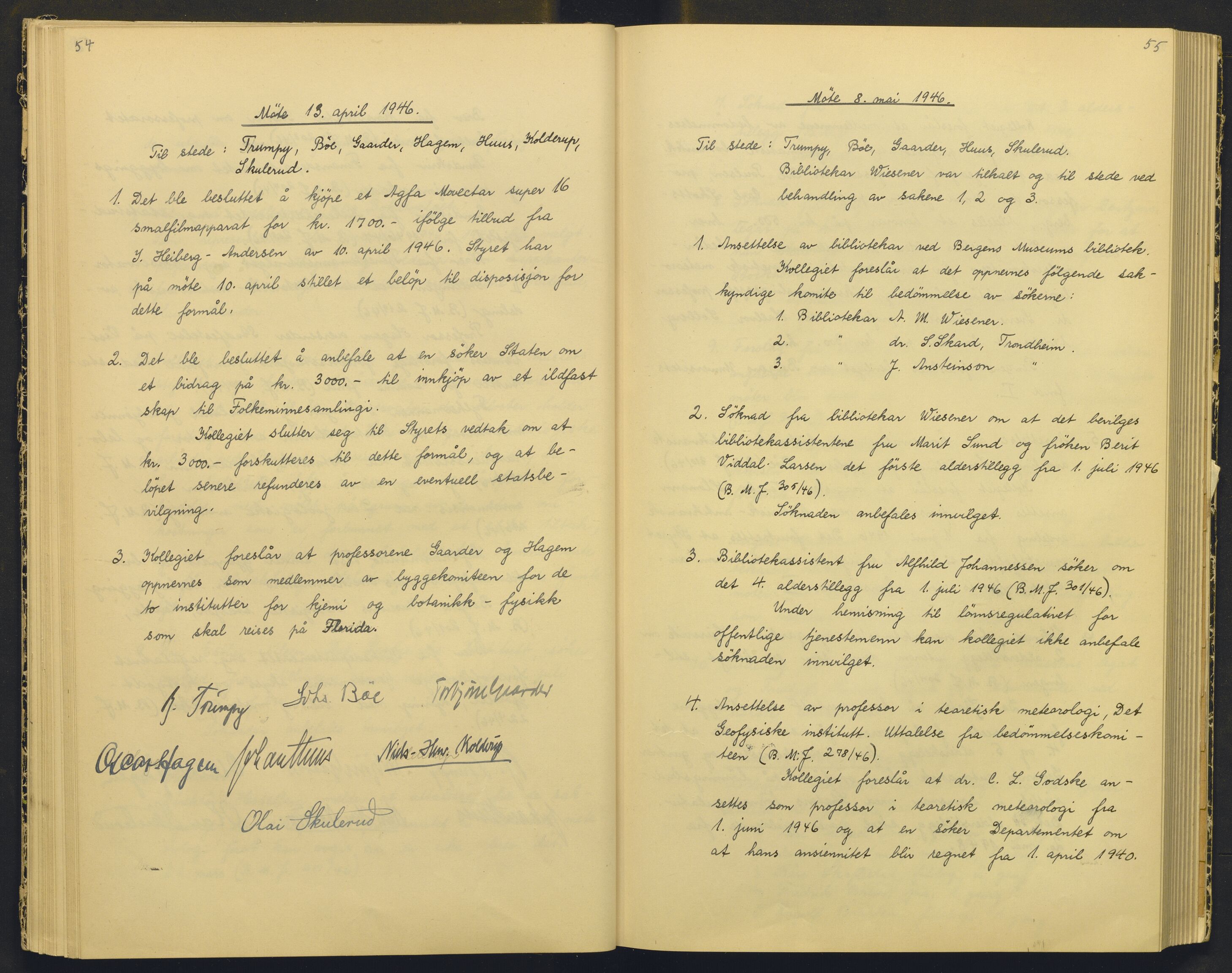 Bergens Museum, AV/SAB-A-17301/18/A/L0004: Professorkollegiets møtebok med register , 1945-1949, p. 54-55