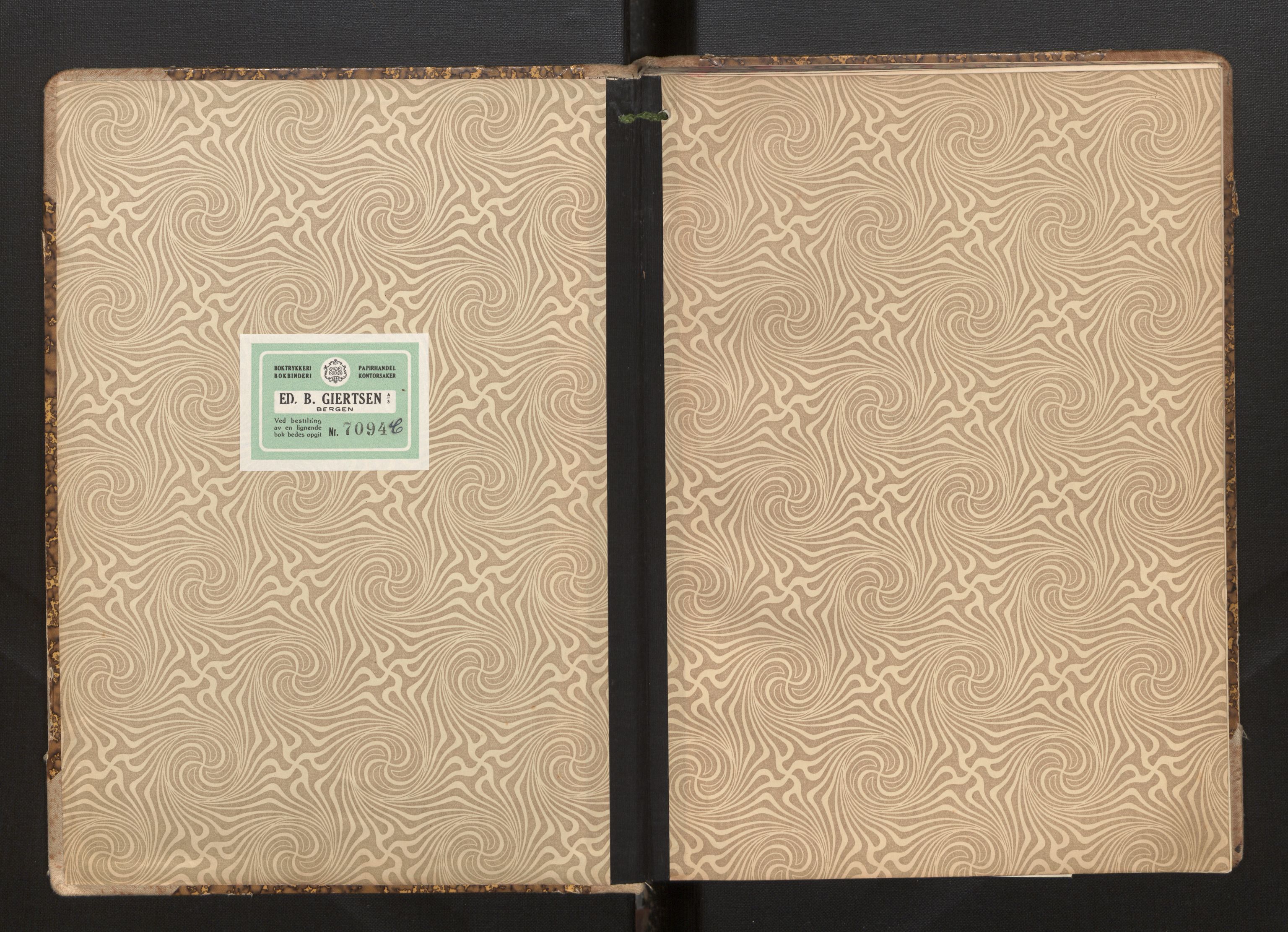 Fiskeridirektoratet - 1 Adm. ledelse - 13 Båtkontoret, AV/SAB-A-2003/I/Ia/Iah/L0103: 135.0836/4 Merkeprotokoll - Os, 1943-1953