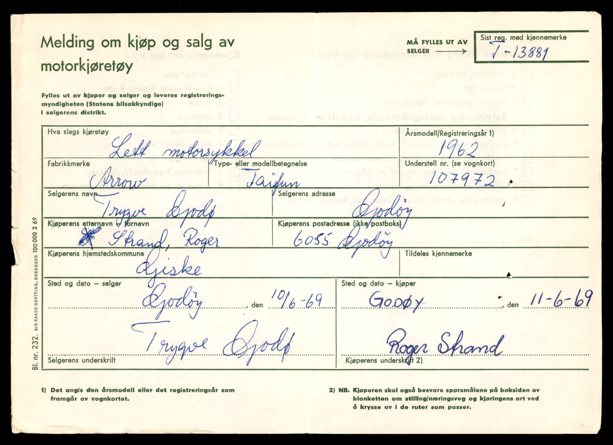 Møre og Romsdal vegkontor - Ålesund trafikkstasjon, AV/SAT-A-4099/F/Fe/L0041: Registreringskort for kjøretøy T 13710 - T 13905, 1927-1998, p. 2987
