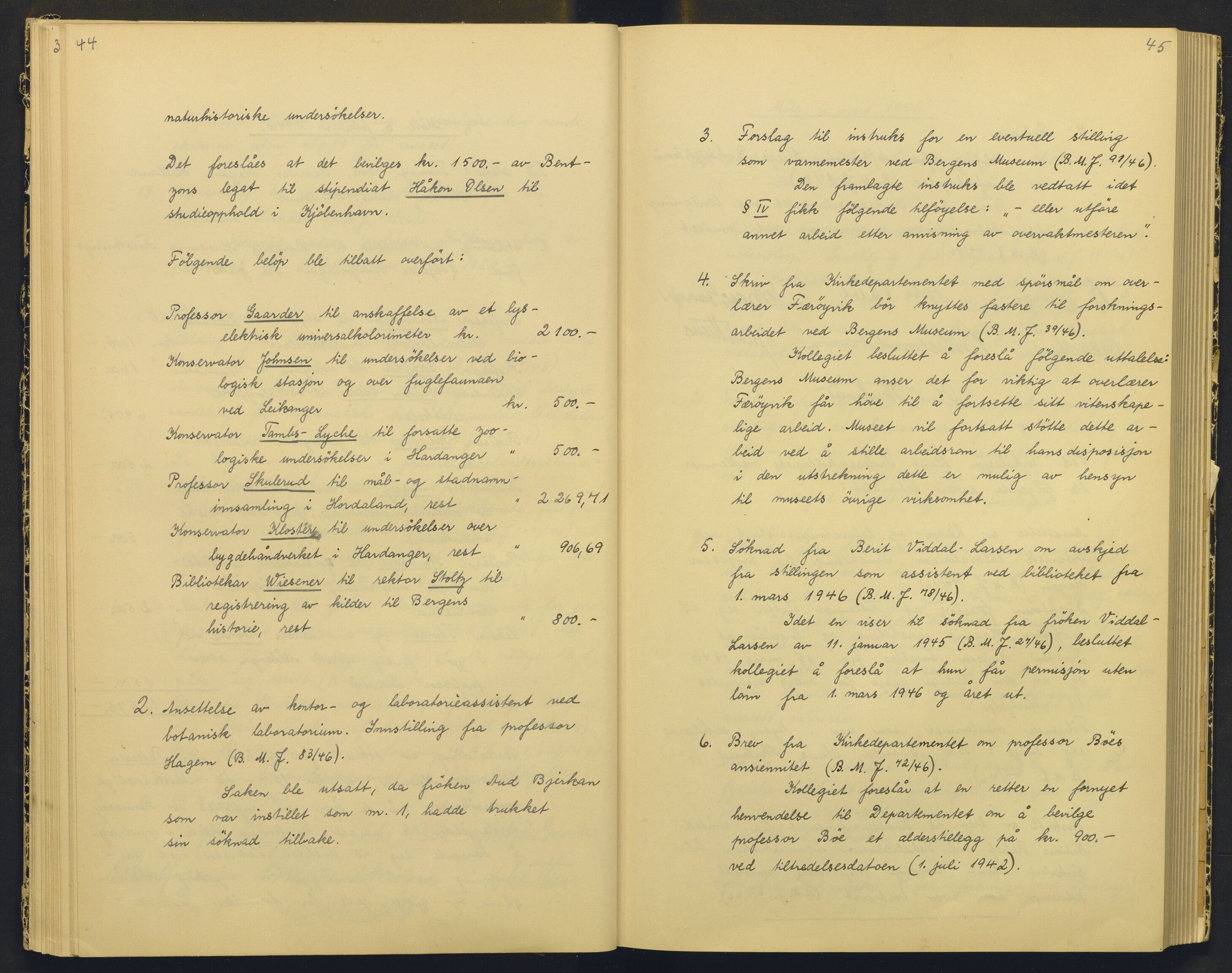 Bergens Museum, AV/SAB-A-17301/18/A/L0004: Professorkollegiets møtebok med register , 1945-1949, p. 44-45