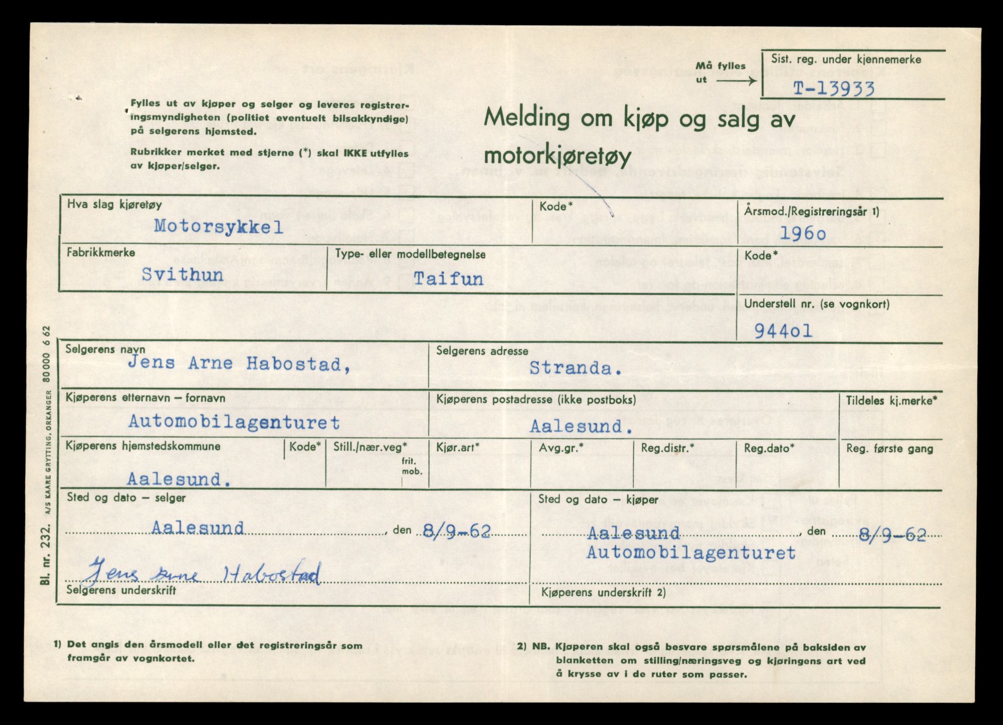 Møre og Romsdal vegkontor - Ålesund trafikkstasjon, AV/SAT-A-4099/F/Fe/L0042: Registreringskort for kjøretøy T 13906 - T 14079, 1927-1998, p. 404