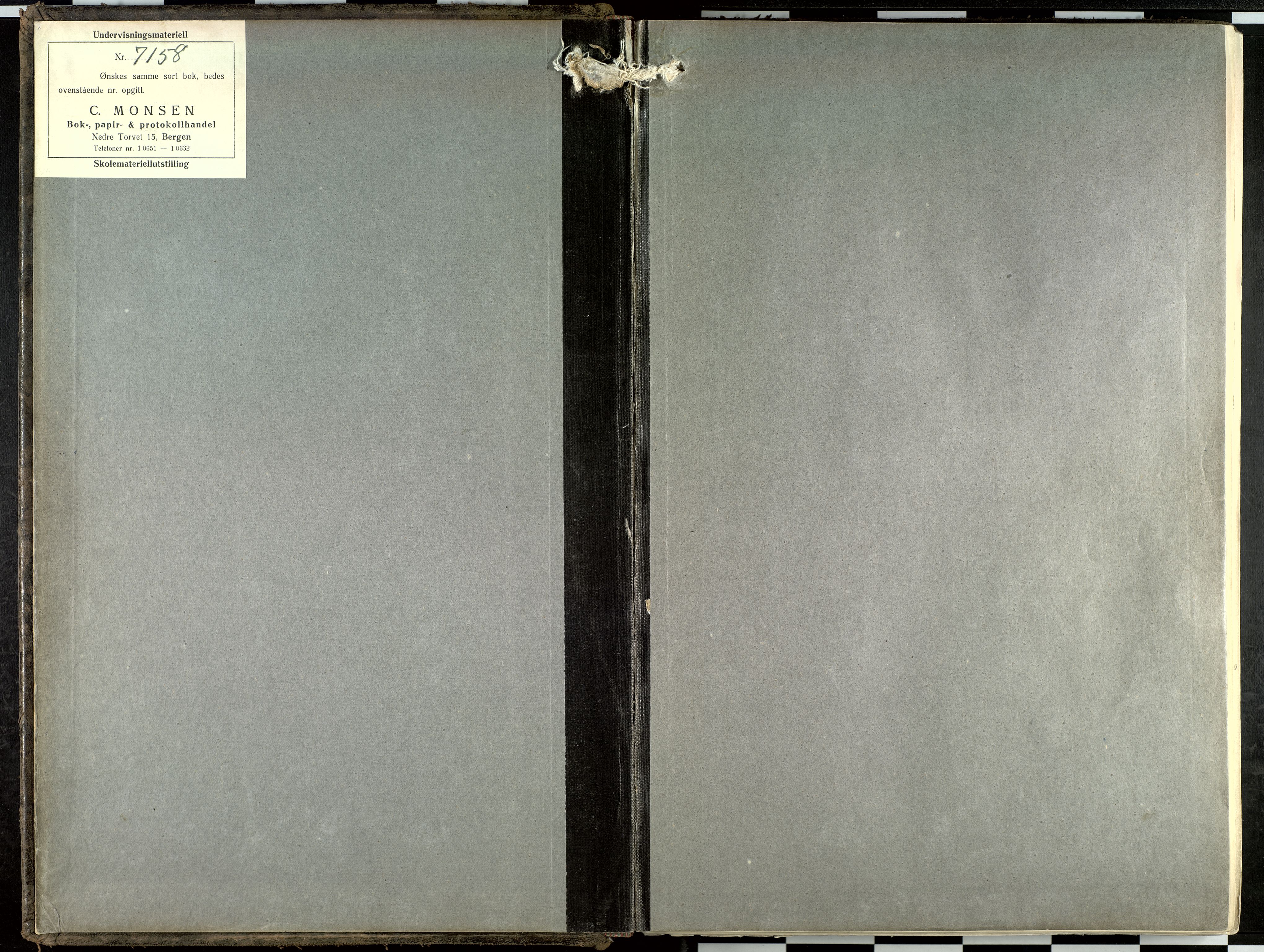 Hamar prestekontor, AV/SAH-DOMPH-002/H/Ha/Haa/L0008: Parish register (official) no. 8, 1937-1950