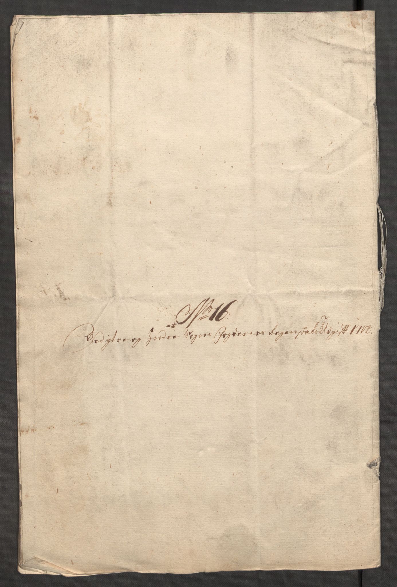 Rentekammeret inntil 1814, Reviderte regnskaper, Fogderegnskap, AV/RA-EA-4092/R52/L3313: Fogderegnskap Sogn, 1703-1704, p. 488