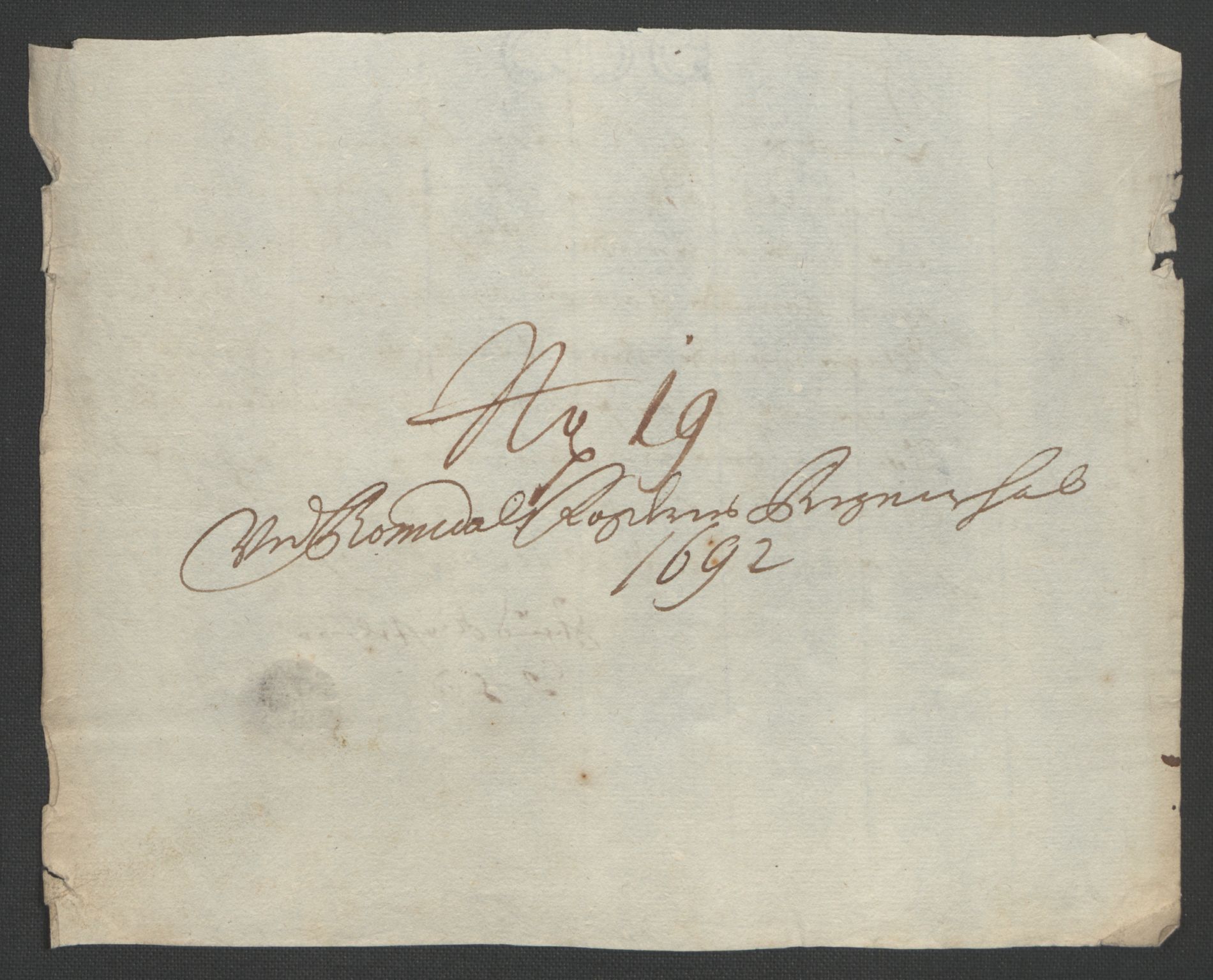 Rentekammeret inntil 1814, Reviderte regnskaper, Fogderegnskap, AV/RA-EA-4092/R55/L3650: Fogderegnskap Romsdal, 1692, p. 214