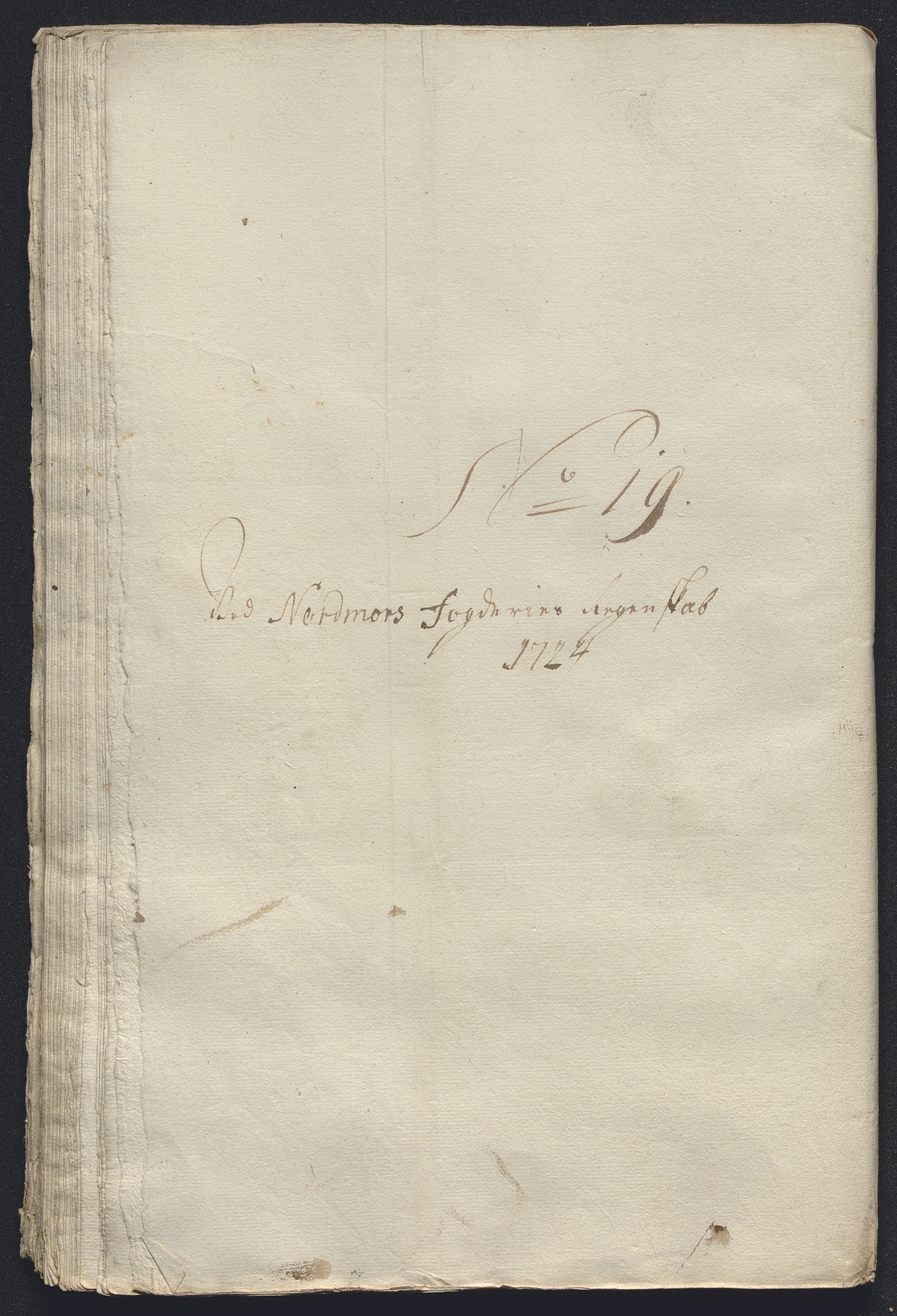 Rentekammeret inntil 1814, Reviderte regnskaper, Fogderegnskap, RA/EA-4092/R56/L3757: Fogderegnskap Nordmøre, 1724, p. 215
