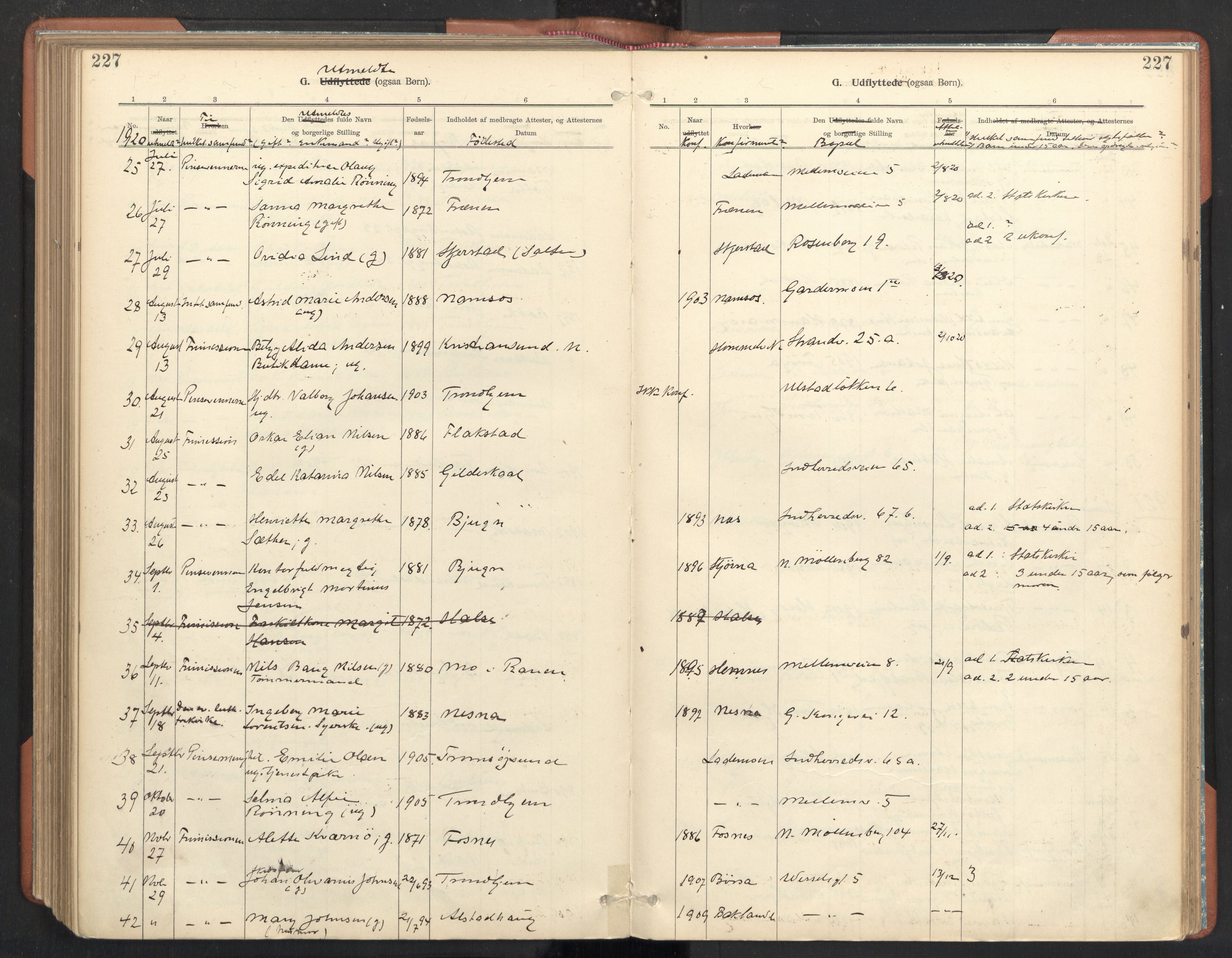 Ministerialprotokoller, klokkerbøker og fødselsregistre - Sør-Trøndelag, SAT/A-1456/605/L0244: Parish register (official) no. 605A06, 1908-1954, p. 227