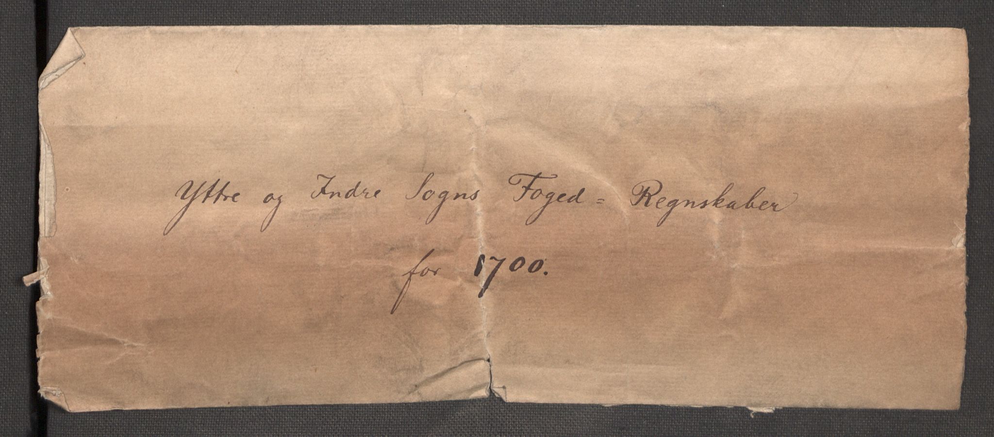 Rentekammeret inntil 1814, Reviderte regnskaper, Fogderegnskap, AV/RA-EA-4092/R52/L3311: Fogderegnskap Sogn, 1700-1701, p. 4