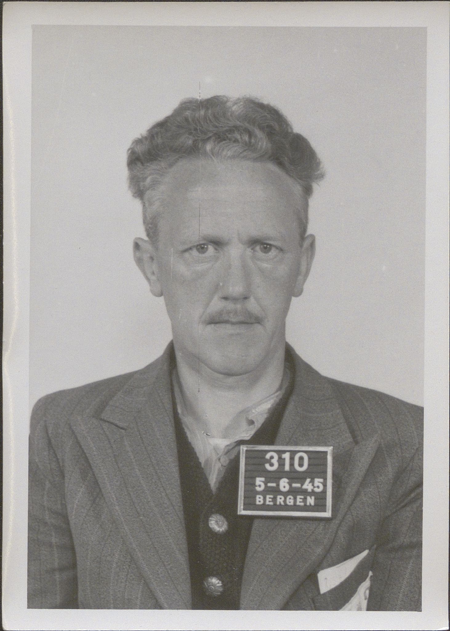 Bergen politikammer / politidistrikt, SAB/A-60401/Y/Yc/Ycd/L0004: Personfoto - landsvikere etc, 1945-1947, p. 286