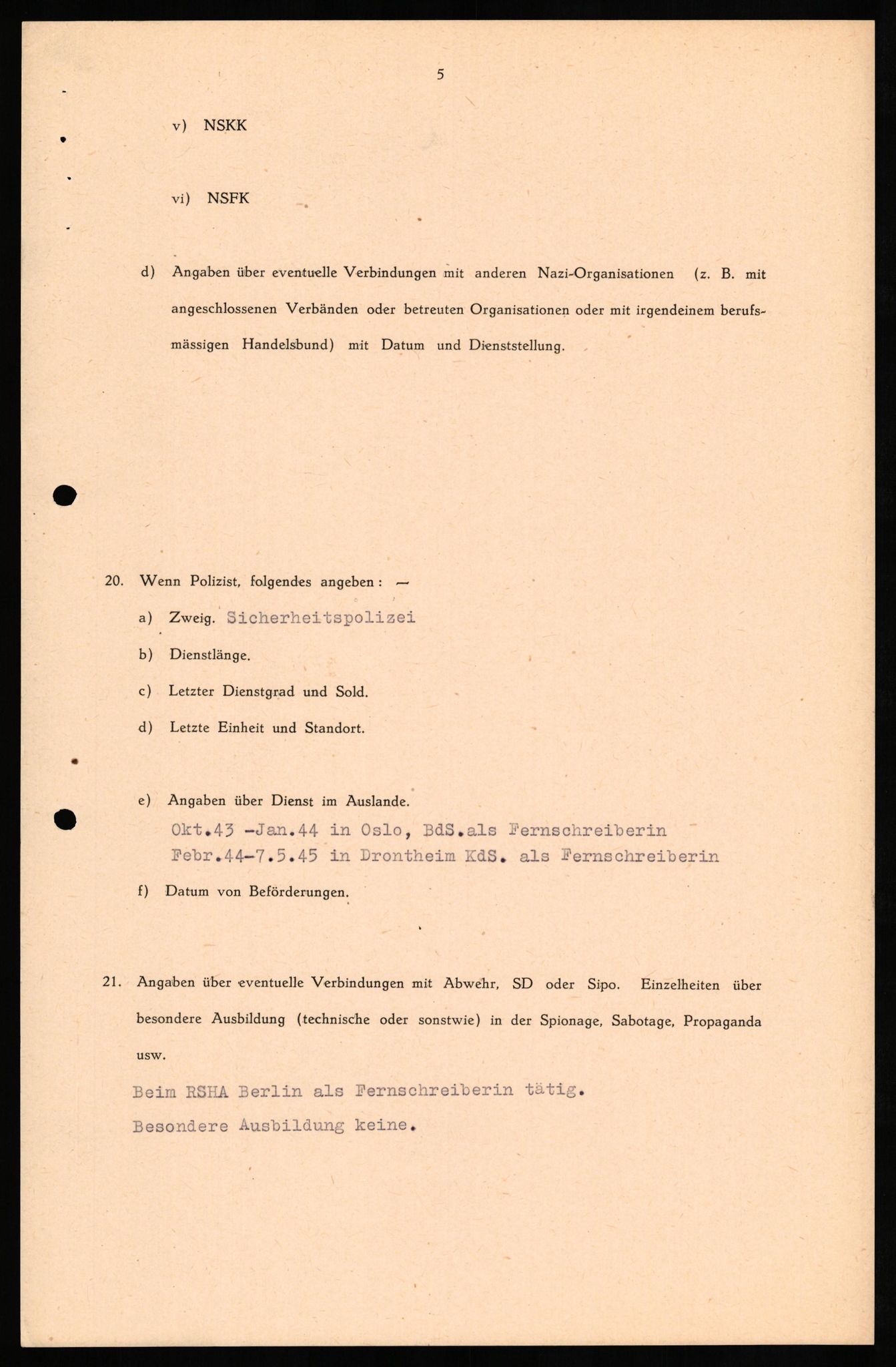 Forsvaret, Forsvarets overkommando II, AV/RA-RAFA-3915/D/Db/L0030: CI Questionaires. Tyske okkupasjonsstyrker i Norge. Tyskere., 1945-1946, p. 322