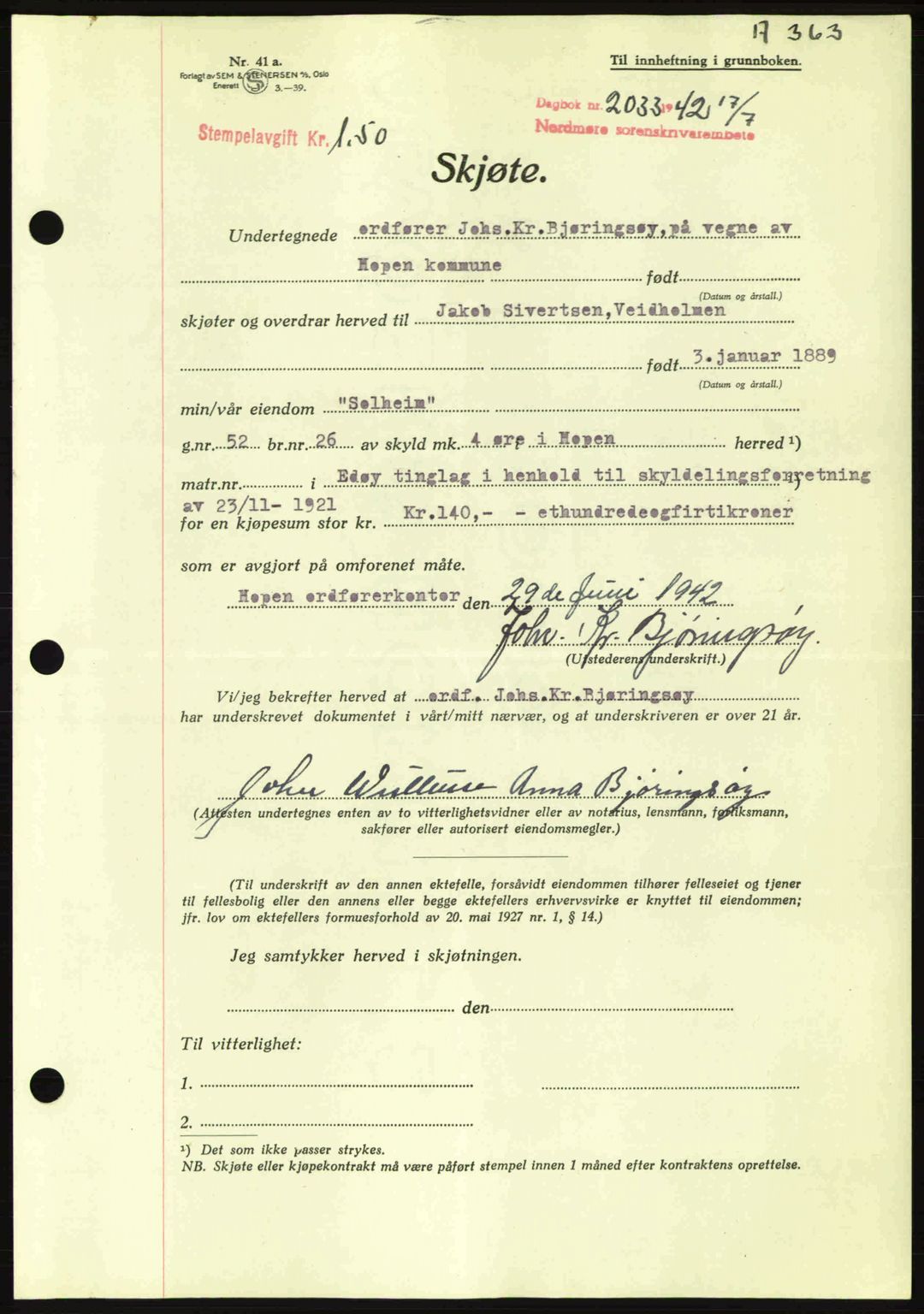 Nordmøre sorenskriveri, AV/SAT-A-4132/1/2/2Ca: Mortgage book no. A93, 1942-1942, Diary no: : 2033/1942