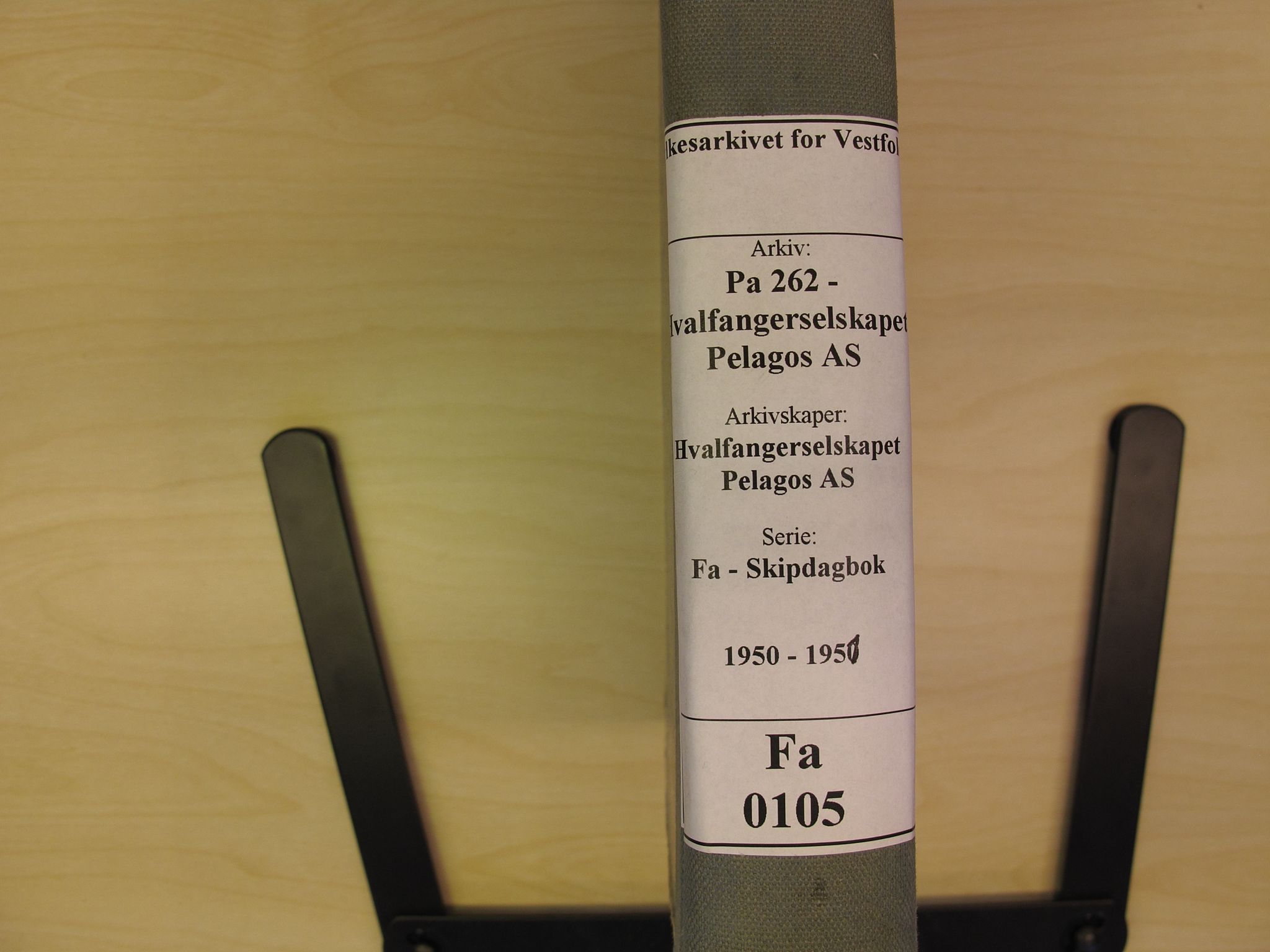 Pa 262 - Hvalfangerselskapet Pelagos AS, VEMU/A-1330/F/Fa/L0105: Pelagos, fl.k.  - dekksdagbok, 1950-1951
