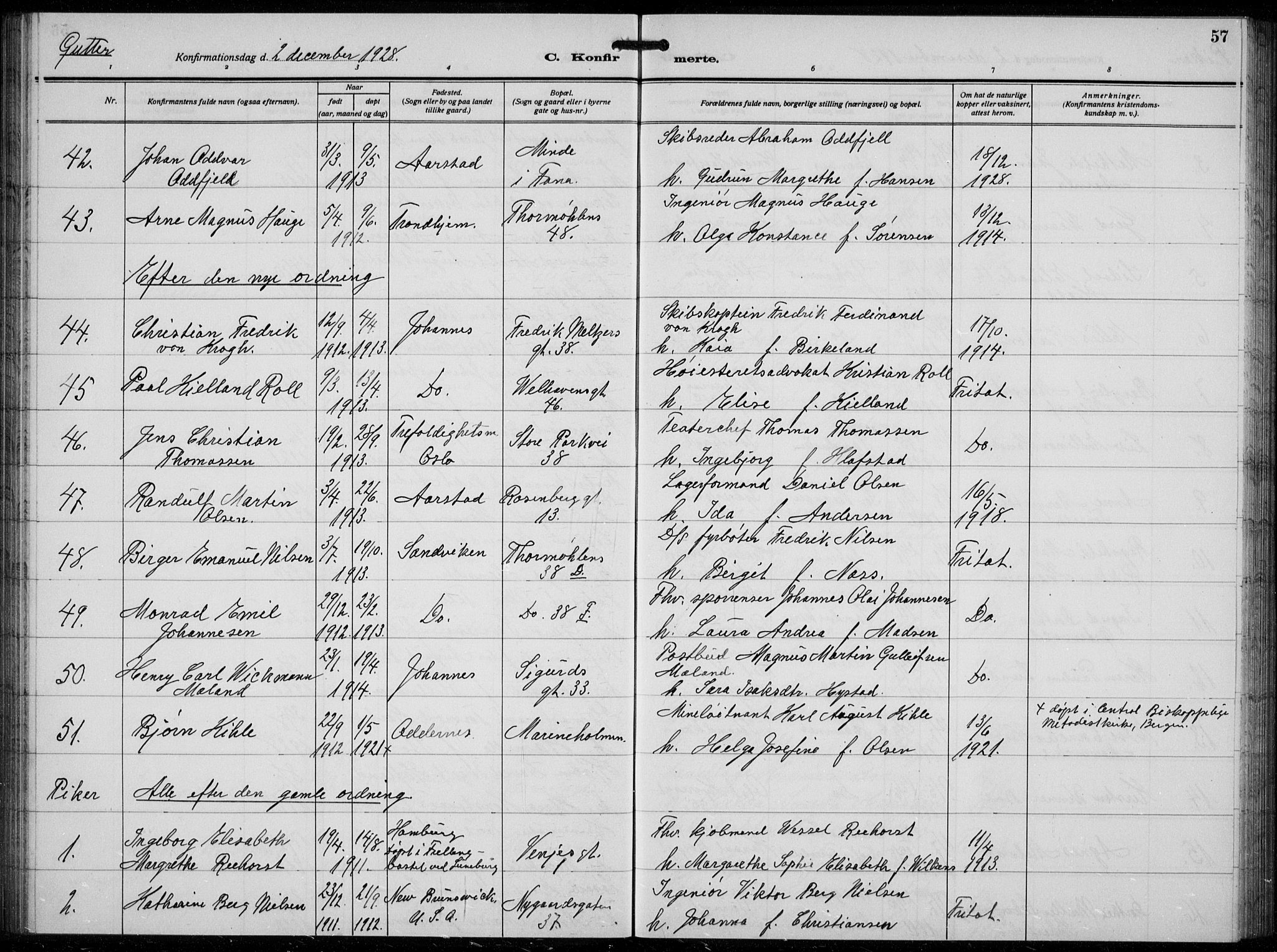 Johanneskirken sokneprestembete, AV/SAB-A-76001/H/Hab: Parish register (copy) no. B  3, 1925-1935, p. 56b-57a