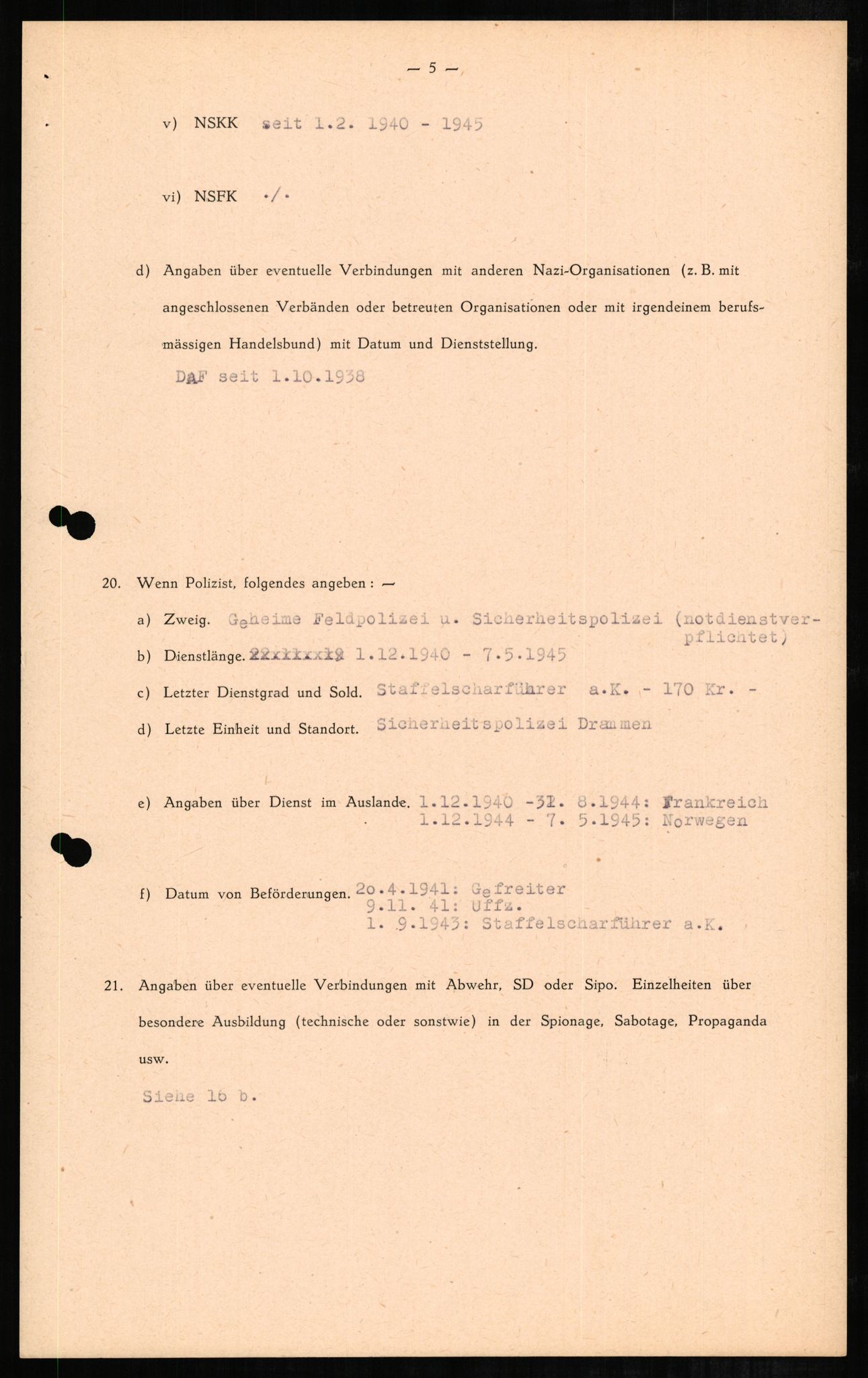 Forsvaret, Forsvarets overkommando II, RA/RAFA-3915/D/Db/L0003: CI Questionaires. Tyske okkupasjonsstyrker i Norge. Tyskere., 1945-1946, p. 324