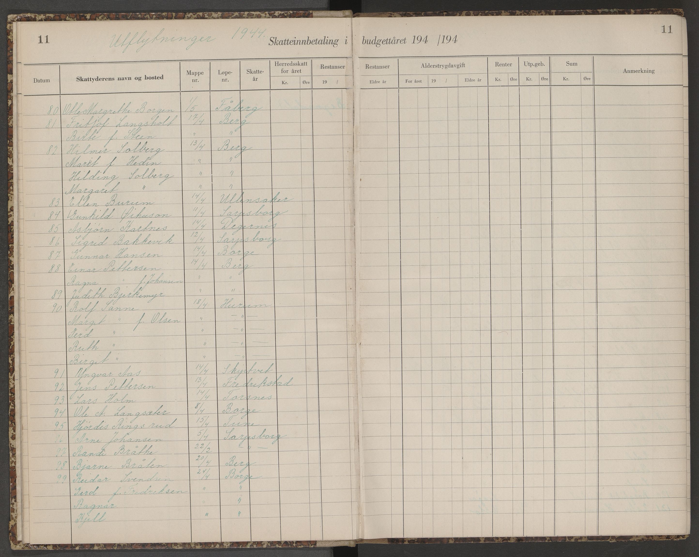 Skjeberg folkeregister, AV/SAO-A-10495/K/Ka/L0003: Fortegnelse over inn- og utflyttede, 1943-1947, p. 11