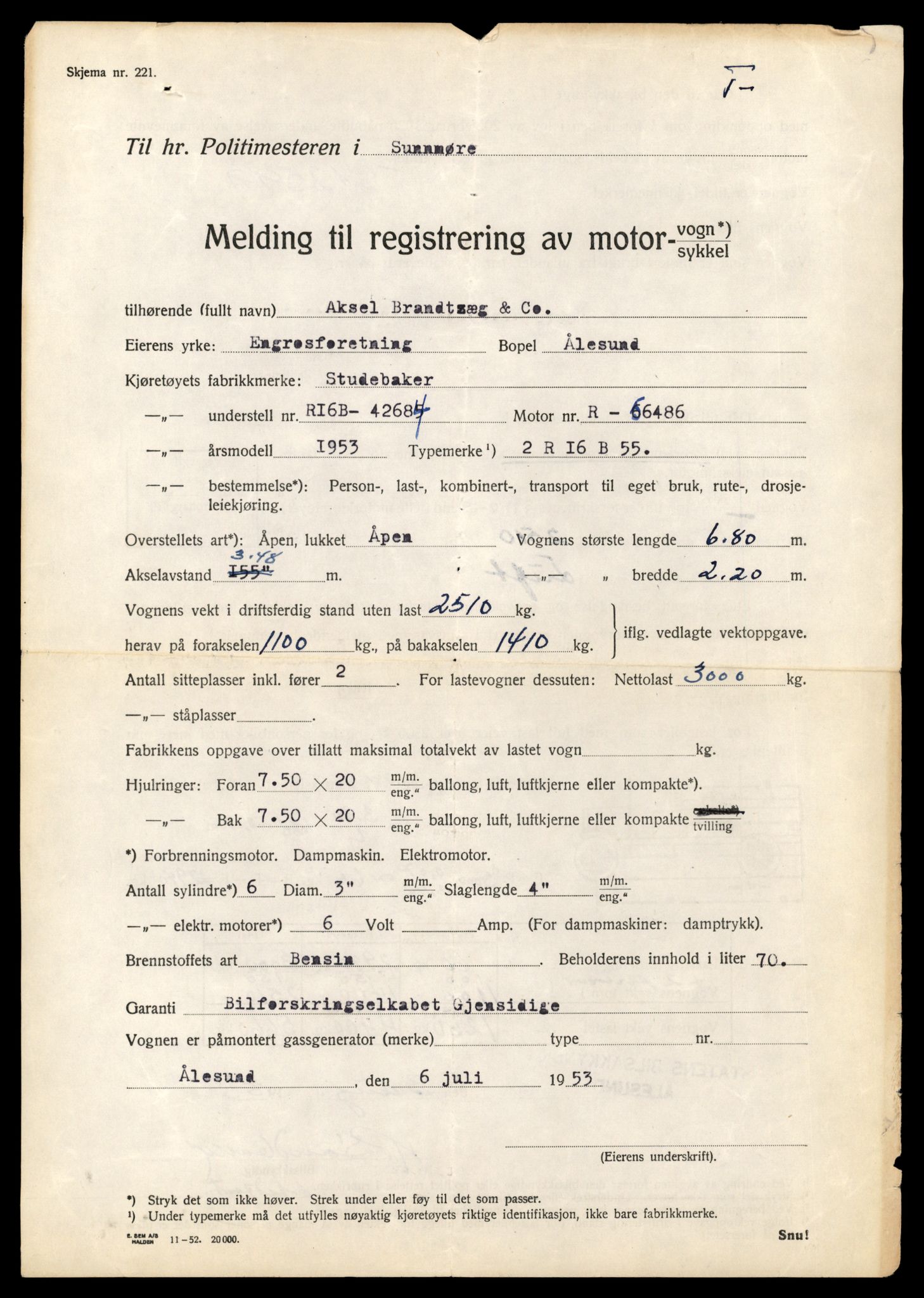 Møre og Romsdal vegkontor - Ålesund trafikkstasjon, AV/SAT-A-4099/F/Fe/L0034: Registreringskort for kjøretøy T 12500 - T 12652, 1927-1998, p. 1934