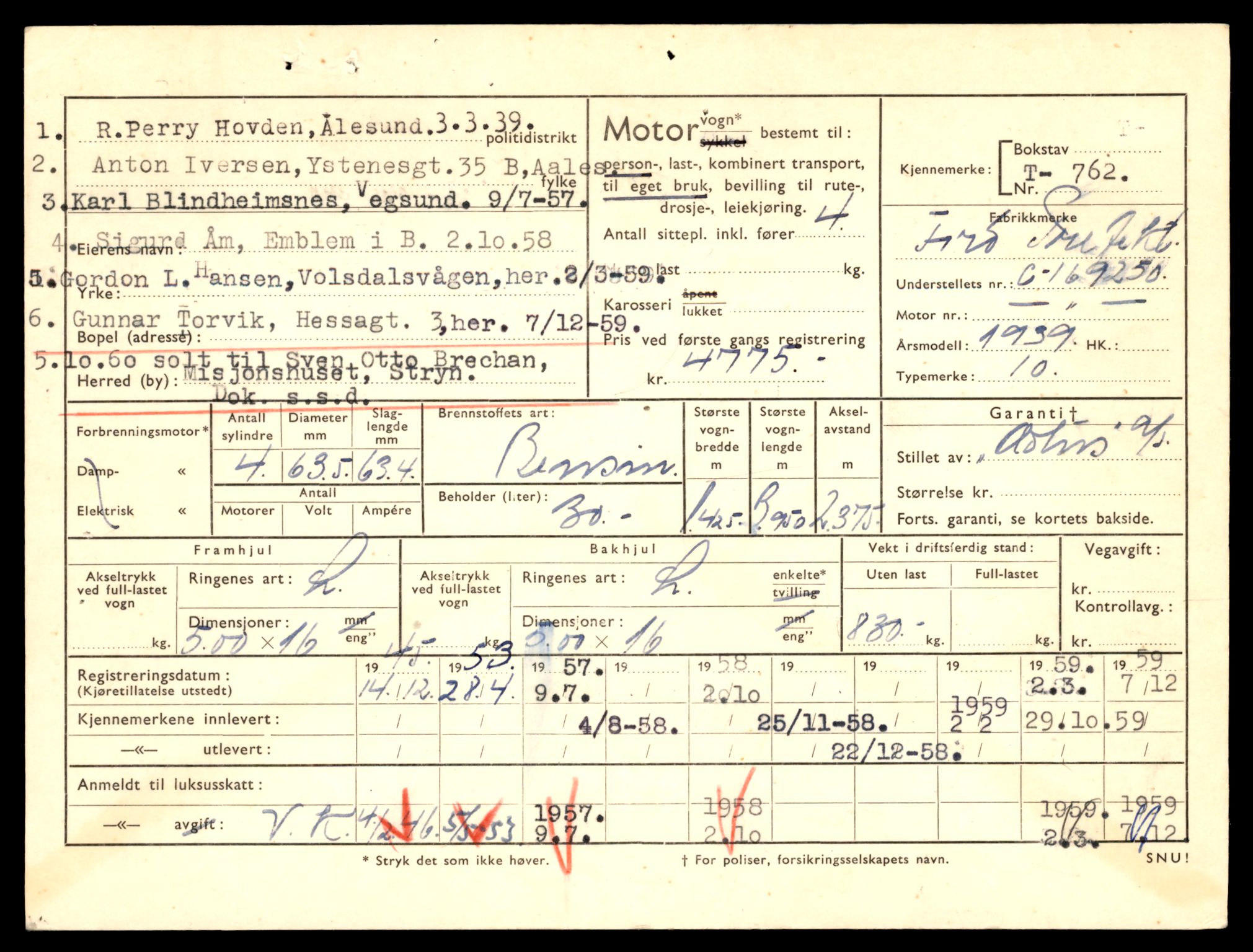 Møre og Romsdal vegkontor - Ålesund trafikkstasjon, AV/SAT-A-4099/F/Fe/L0008: Registreringskort for kjøretøy T 747 - T 894, 1927-1998, s. 463