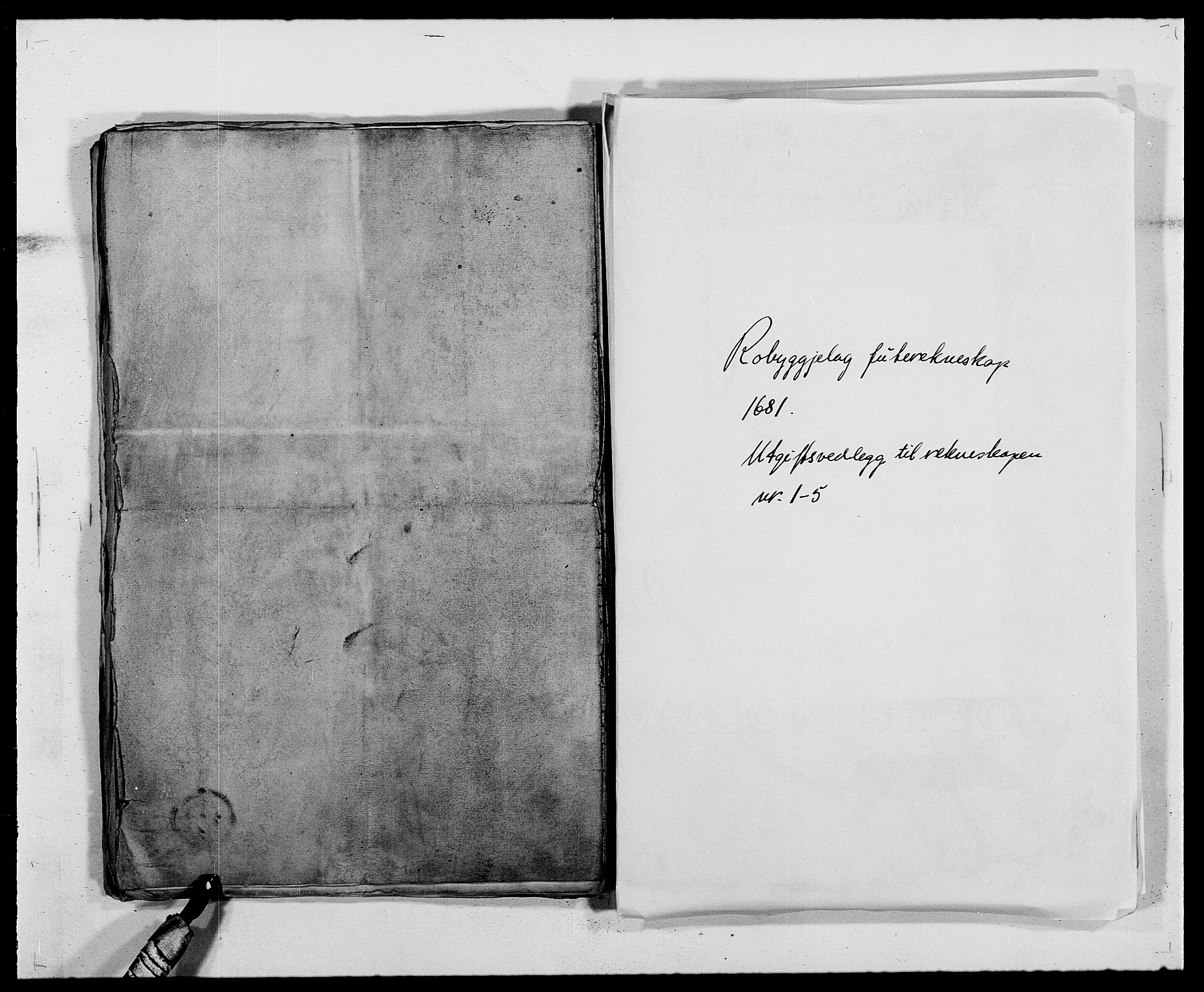 Rentekammeret inntil 1814, Reviderte regnskaper, Fogderegnskap, AV/RA-EA-4092/R40/L2437: Fogderegnskap Råbyggelag, 1681, s. 98