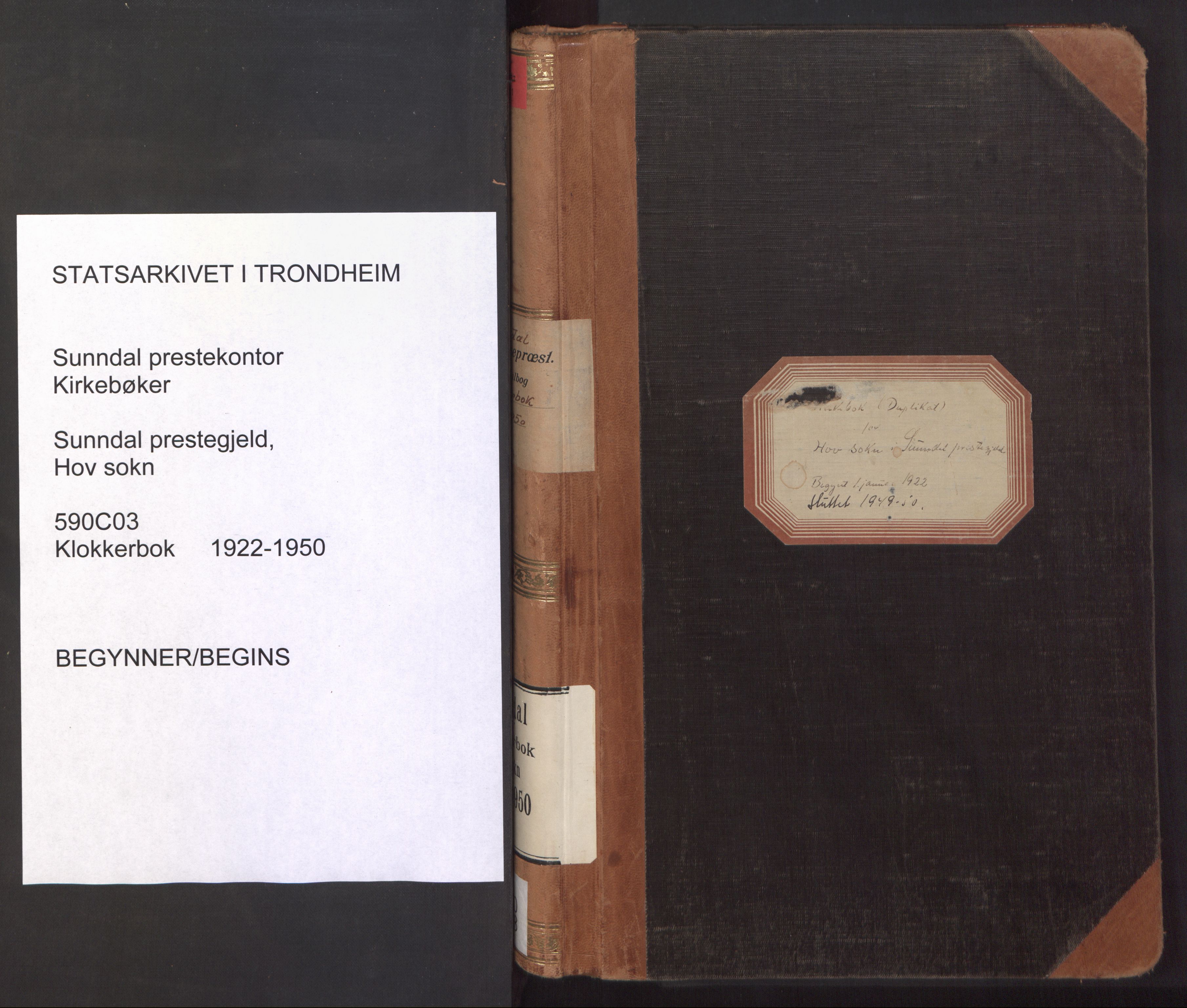 Ministerialprotokoller, klokkerbøker og fødselsregistre - Møre og Romsdal, SAT/A-1454/590/L1018: Klokkerbok nr. 590C03, 1922-1950