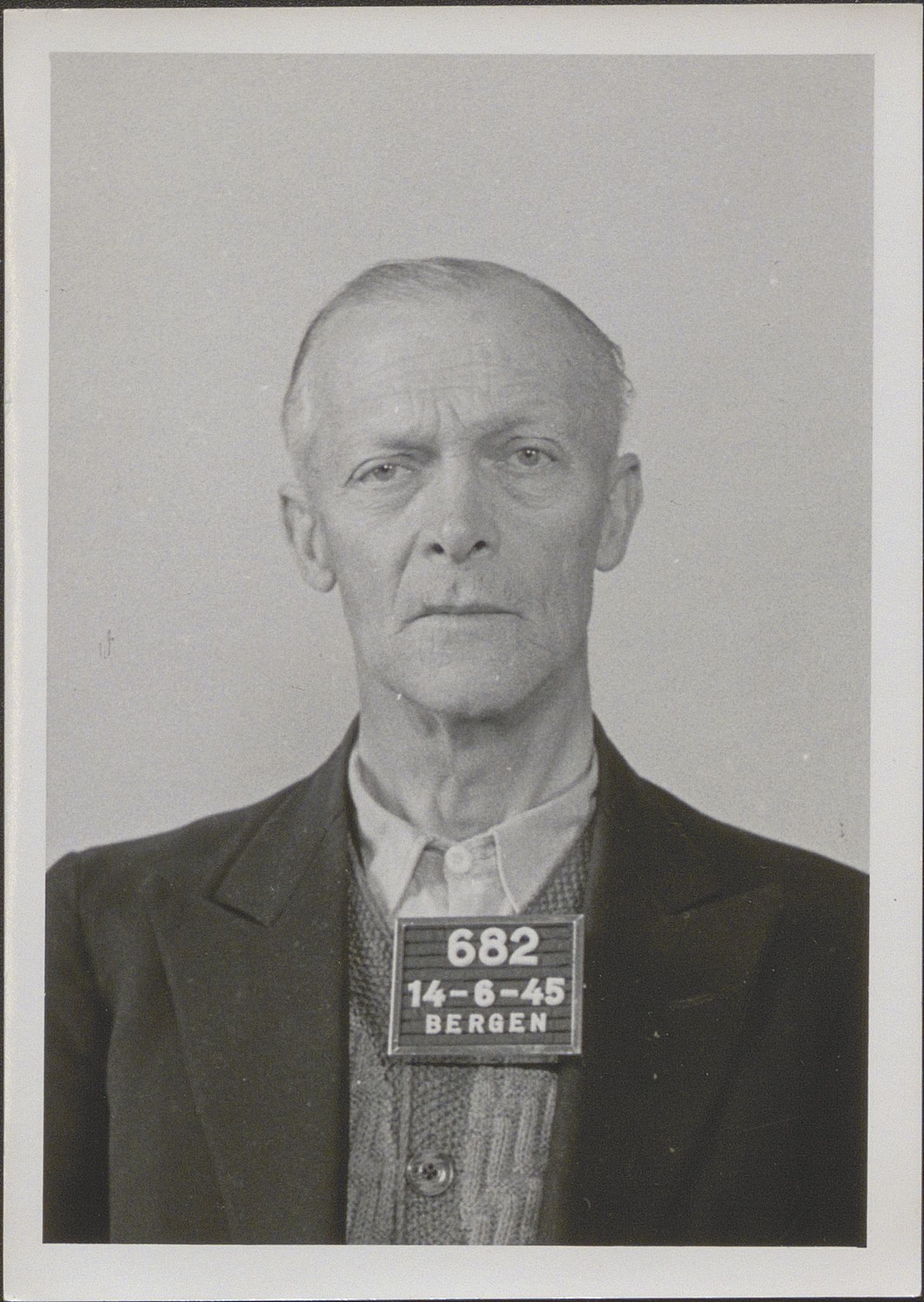 Bergen politikammer / politidistrikt, SAB/A-60401/Y/Yc/Ycd/L0004: Personfoto - landsvikere etc, 1945-1947, s. 643