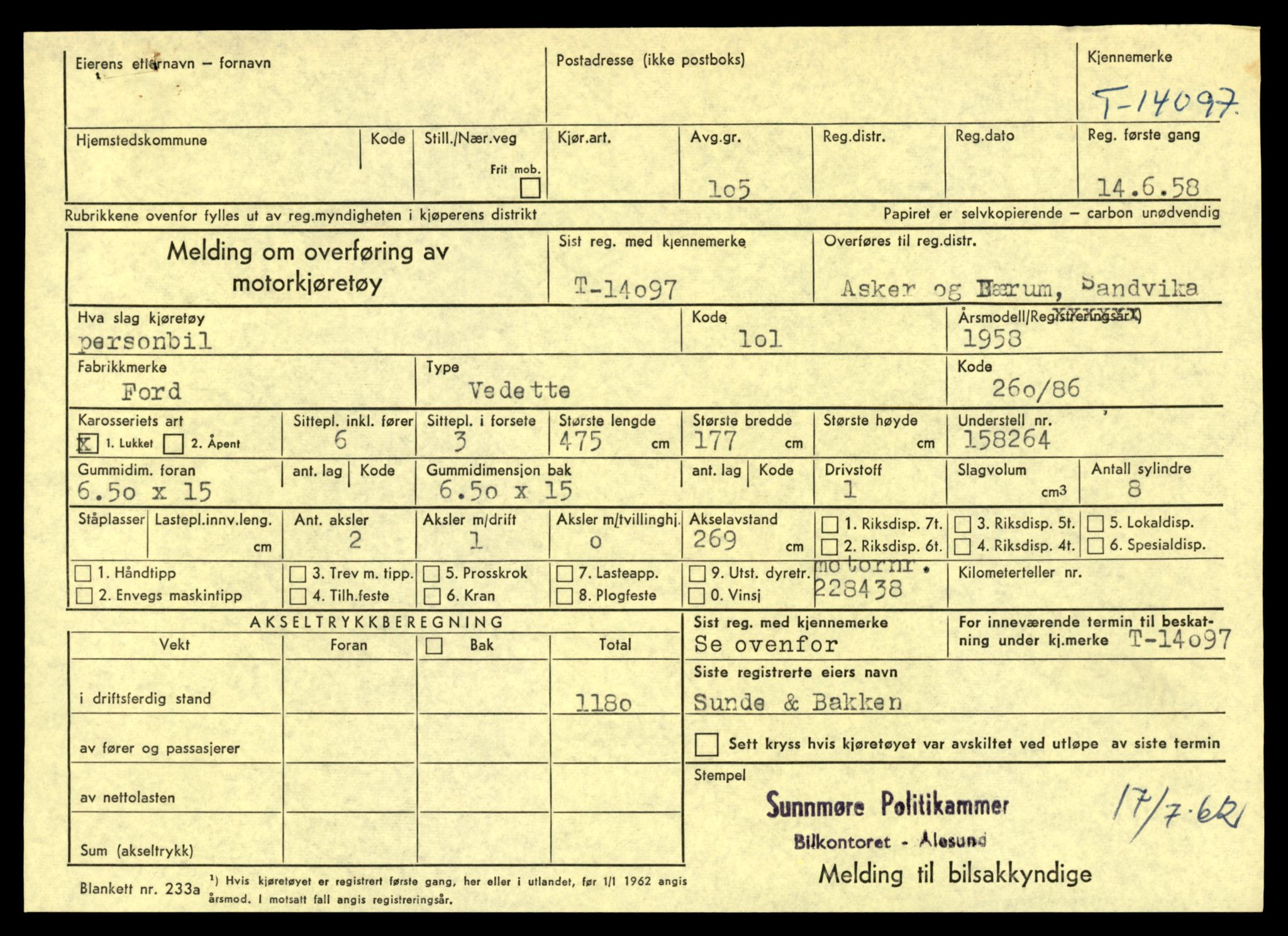 Møre og Romsdal vegkontor - Ålesund trafikkstasjon, AV/SAT-A-4099/F/Fe/L0043: Registreringskort for kjøretøy T 14080 - T 14204, 1927-1998, s. 425