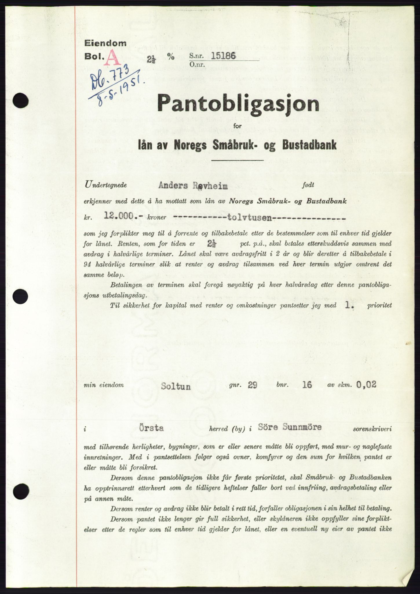 Søre Sunnmøre sorenskriveri, AV/SAT-A-4122/1/2/2C/L0120: Pantebok nr. 8B, 1951-1951, Dagboknr: 773/1951