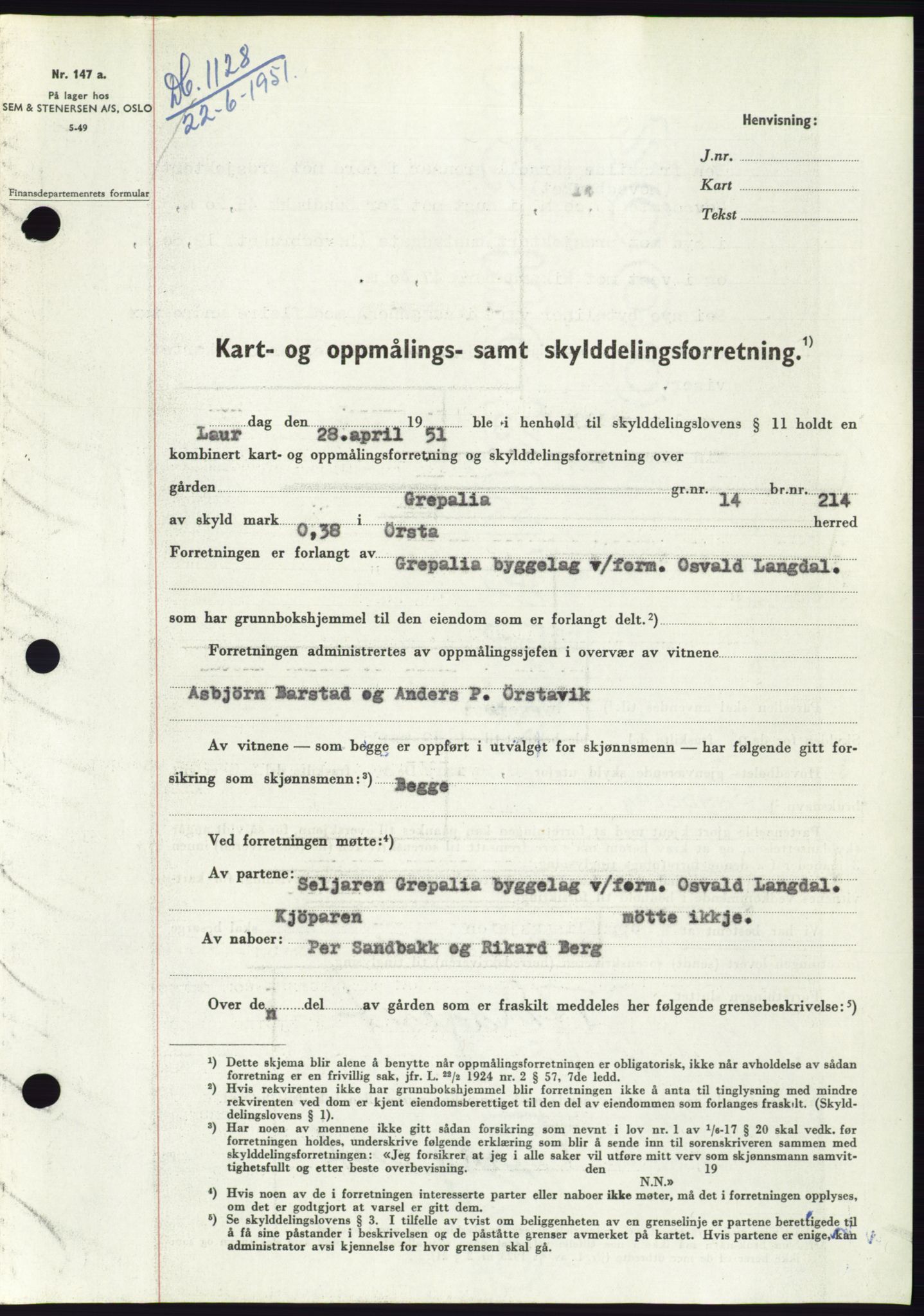 Søre Sunnmøre sorenskriveri, SAT/A-4122/1/2/2C/L0089: Pantebok nr. 15A, 1951-1951, Dagboknr: 1128/1951