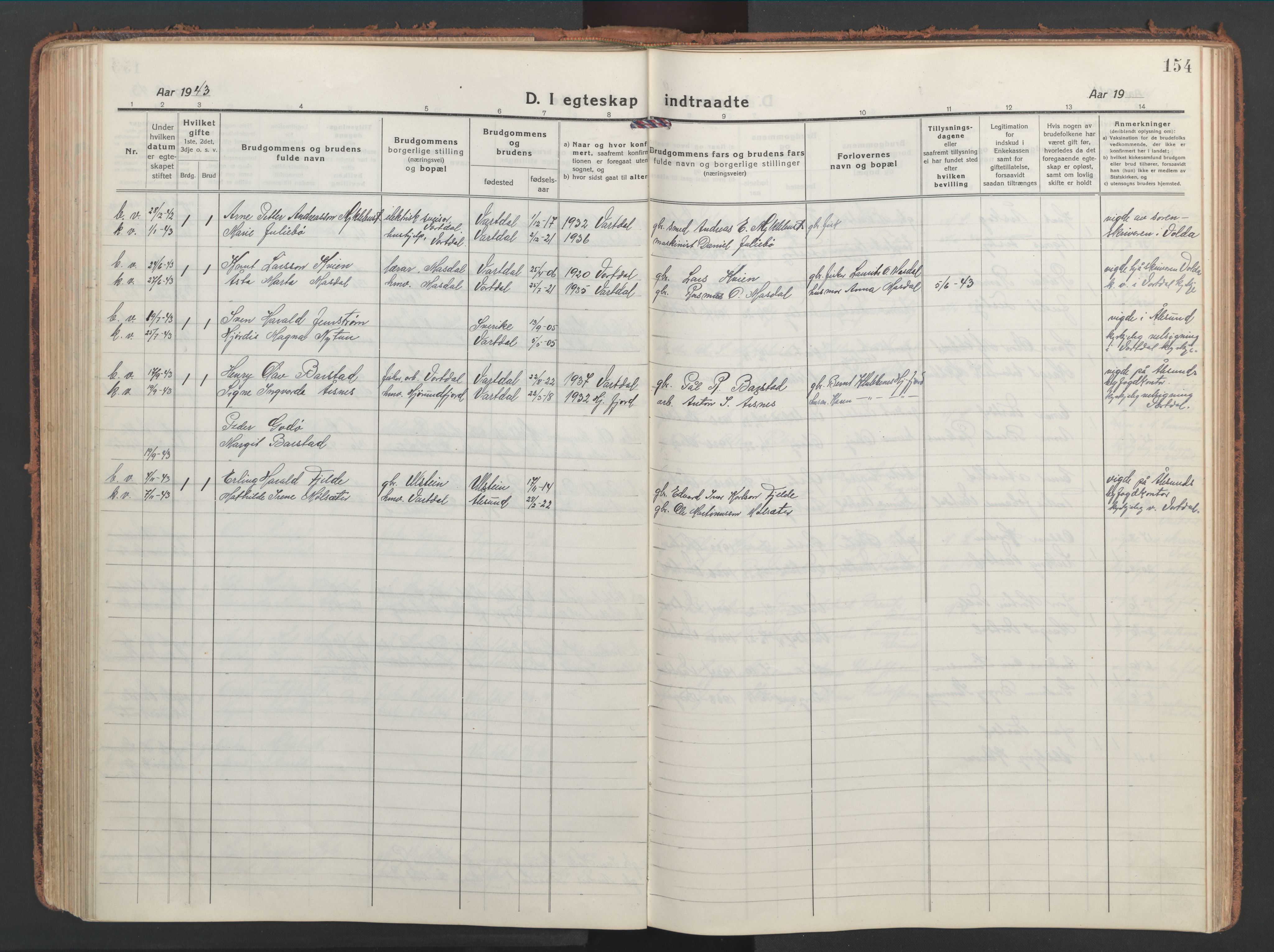 Ministerialprotokoller, klokkerbøker og fødselsregistre - Møre og Romsdal, AV/SAT-A-1454/514/L0202: Klokkerbok nr. 514C02, 1916-1944, s. 154