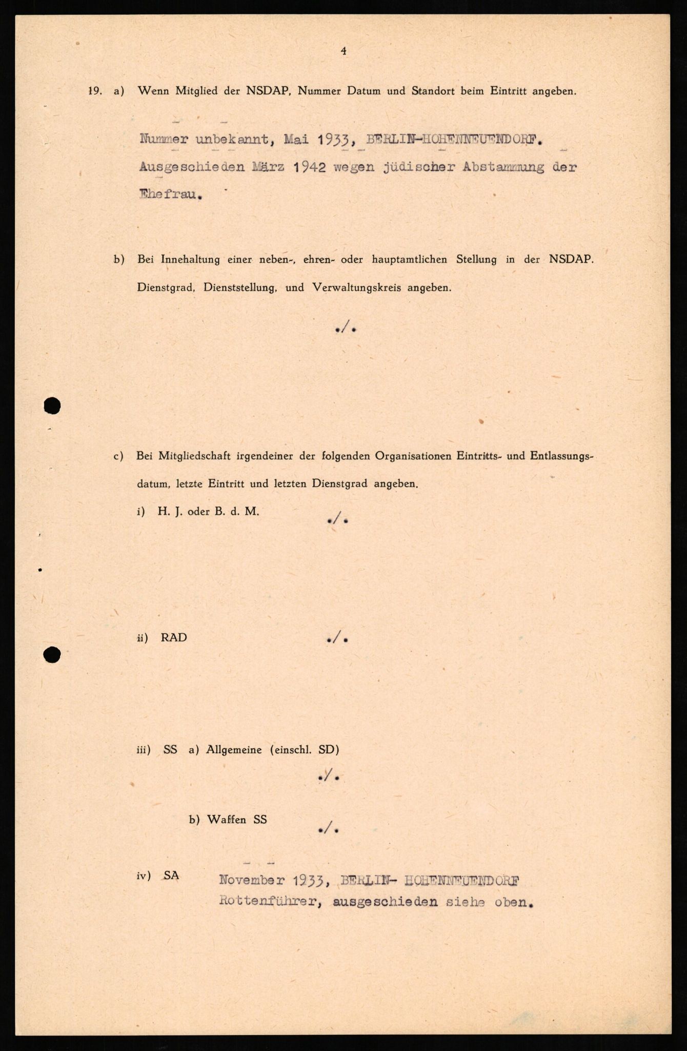 Forsvaret, Forsvarets overkommando II, AV/RA-RAFA-3915/D/Db/L0017: CI Questionaires. Tyske okkupasjonsstyrker i Norge. Tyskere., 1945-1946, s. 172