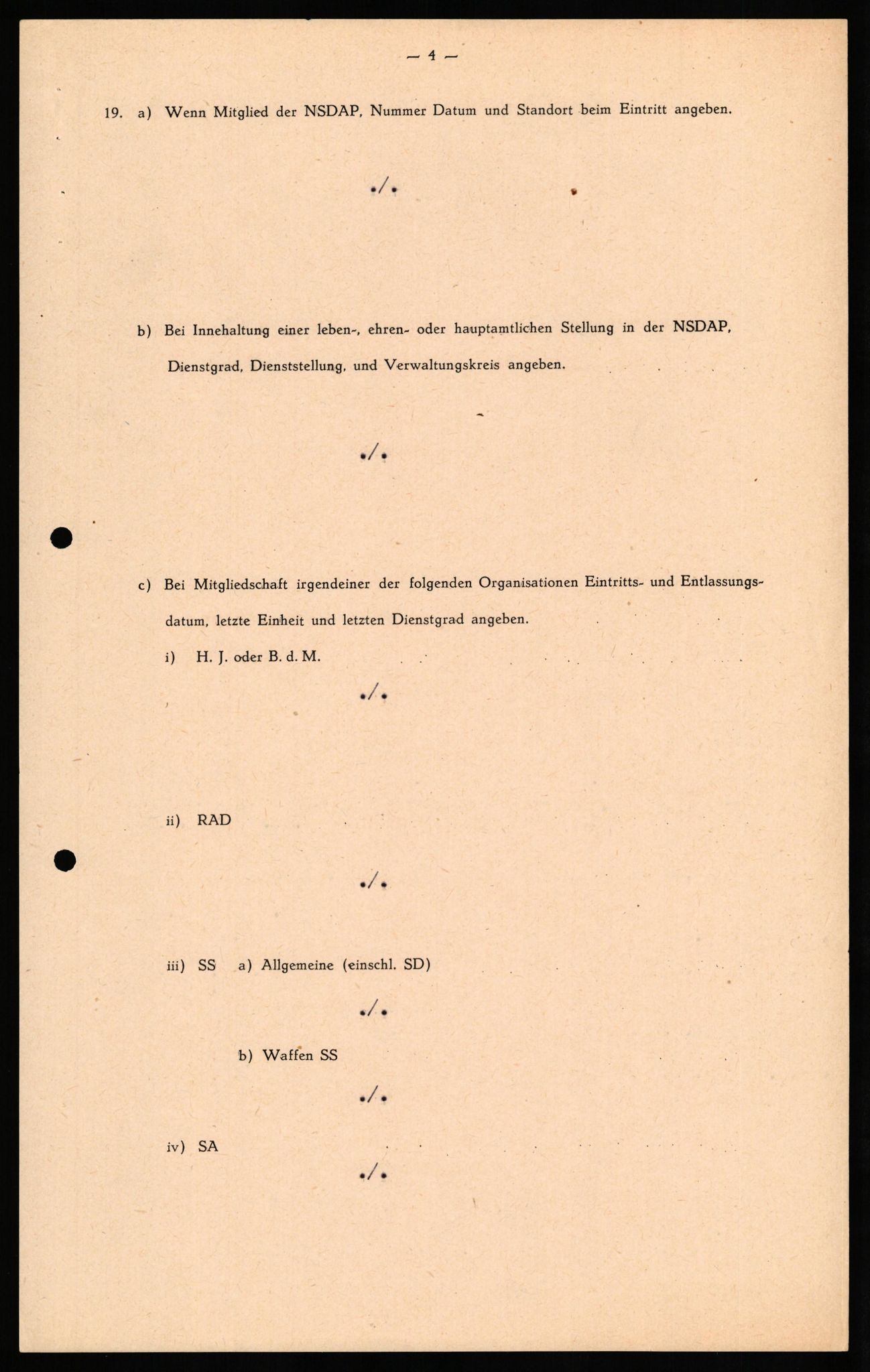 Forsvaret, Forsvarets overkommando II, RA/RAFA-3915/D/Db/L0030: CI Questionaires. Tyske okkupasjonsstyrker i Norge. Tyskere., 1945-1946, s. 329