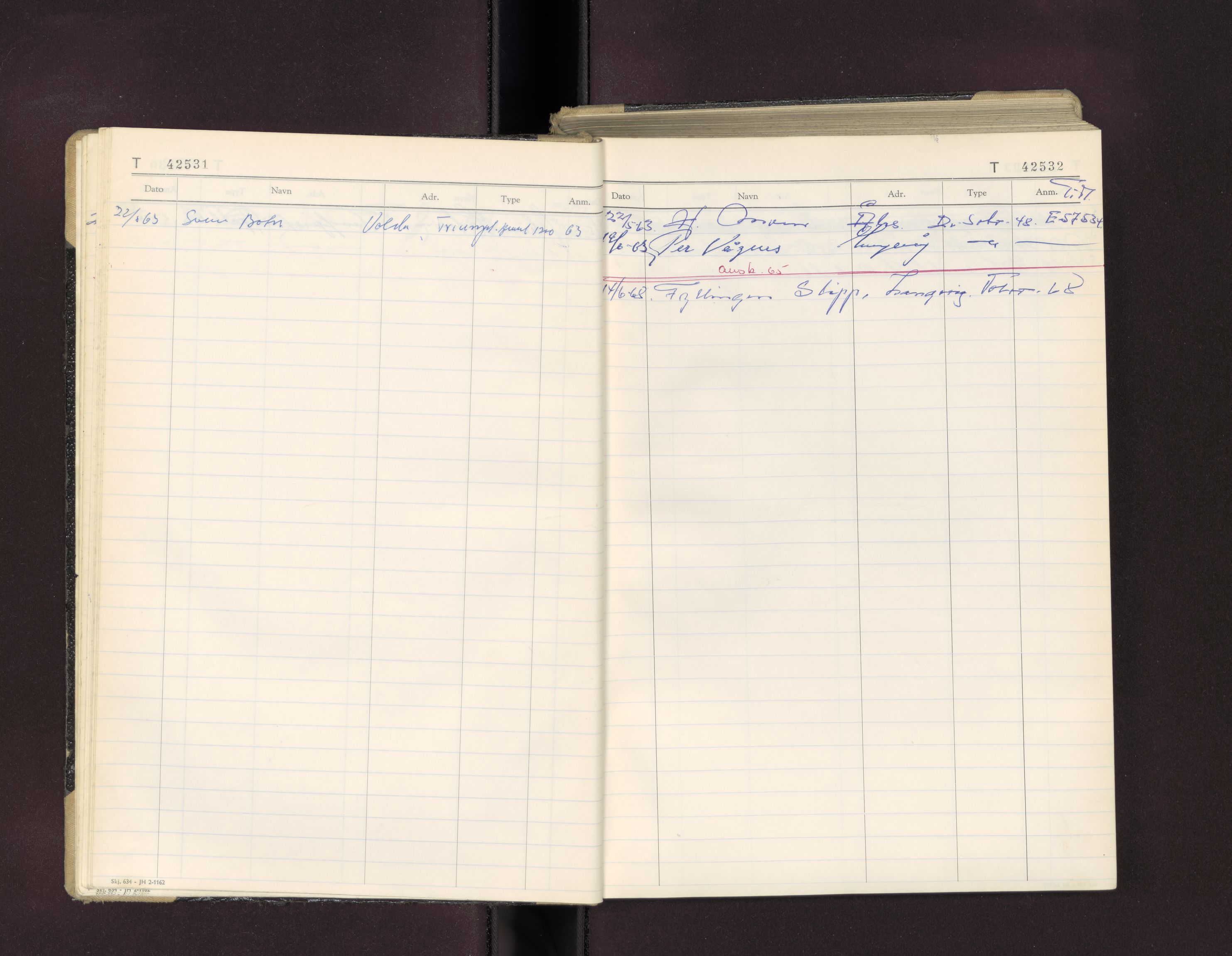 Møre og Romsdal vegkontor - Ålesund trafikkstasjon, AV/SAT-A-4099/F/Fc/L0038: Bilregister; T 42500 - T 42999, 1960-1970