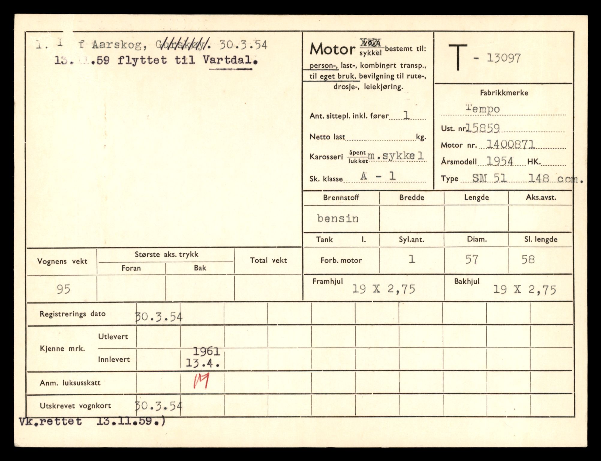 Møre og Romsdal vegkontor - Ålesund trafikkstasjon, AV/SAT-A-4099/F/Fe/L0037: Registreringskort for kjøretøy T 13031 - T 13179, 1927-1998, s. 1346