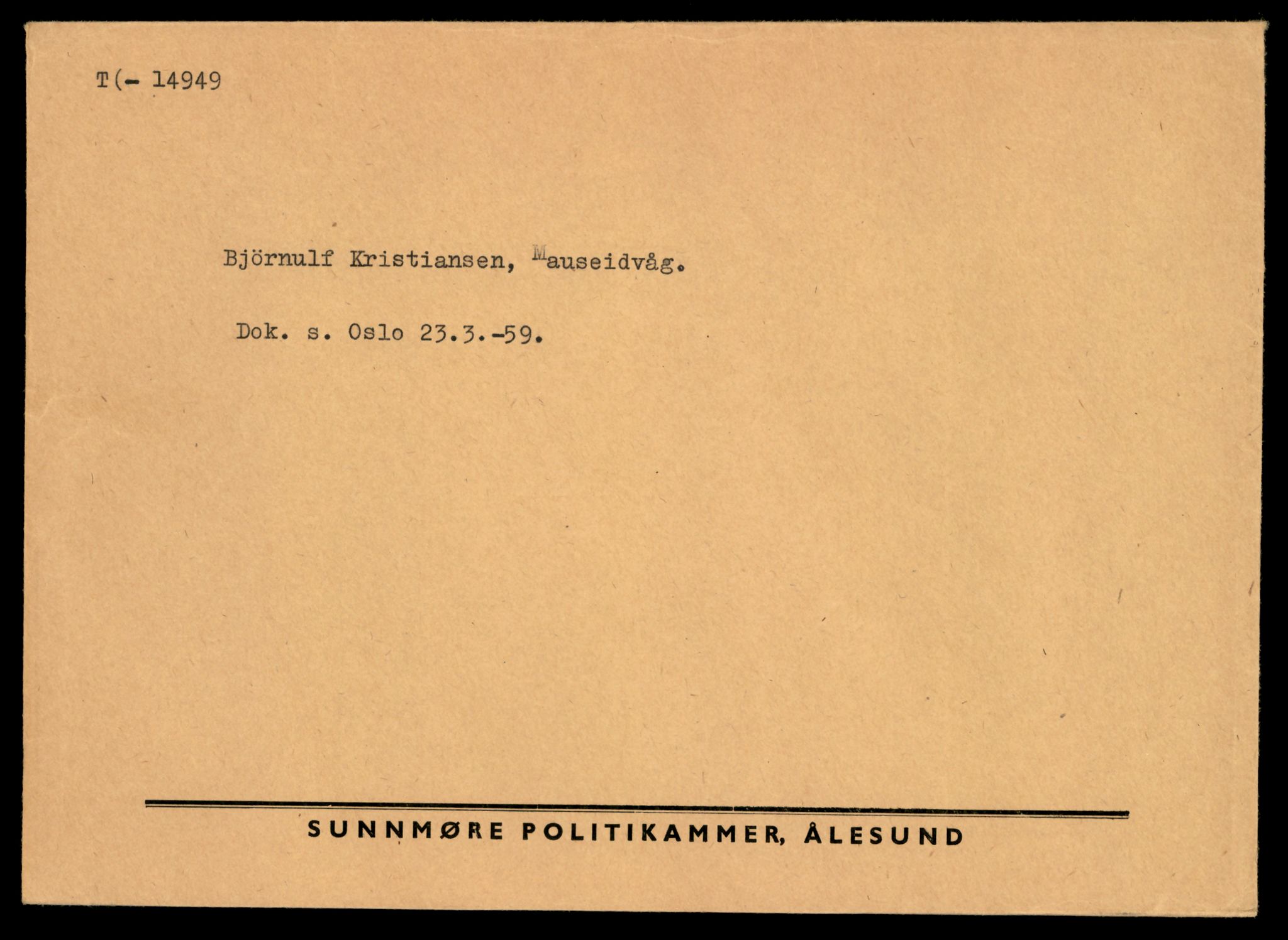 Møre og Romsdal vegkontor - Ålesund trafikkstasjon, AV/SAT-A-4099/F/Fe/L0049: Registreringskort for kjøretøy T 14864 - T 18613, 1927-1998, s. 1965