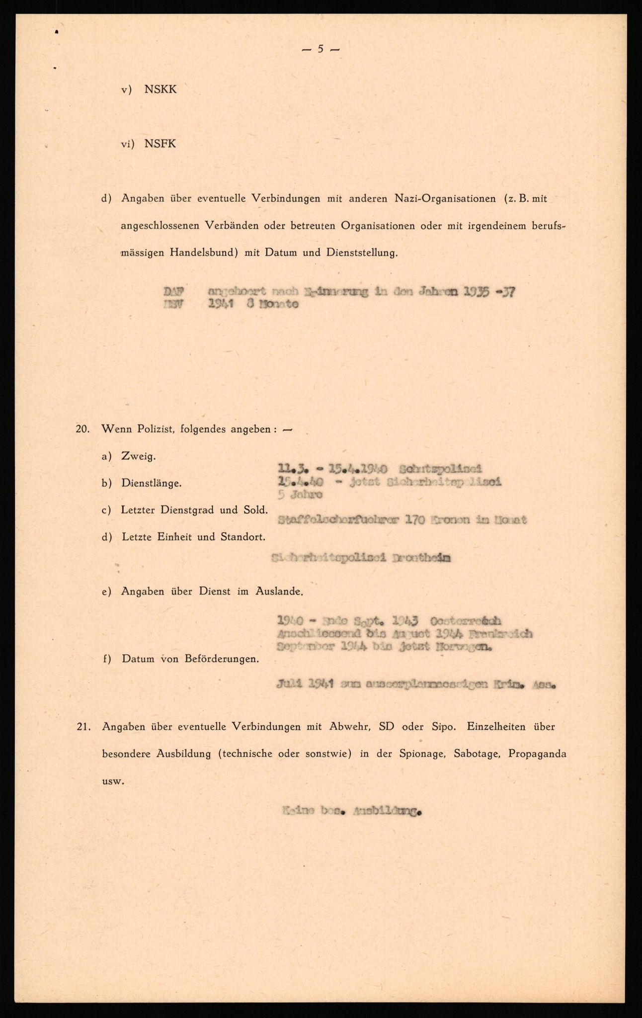 Forsvaret, Forsvarets overkommando II, RA/RAFA-3915/D/Db/L0035: CI Questionaires. Tyske okkupasjonsstyrker i Norge. Tyskere., 1945-1946, s. 117
