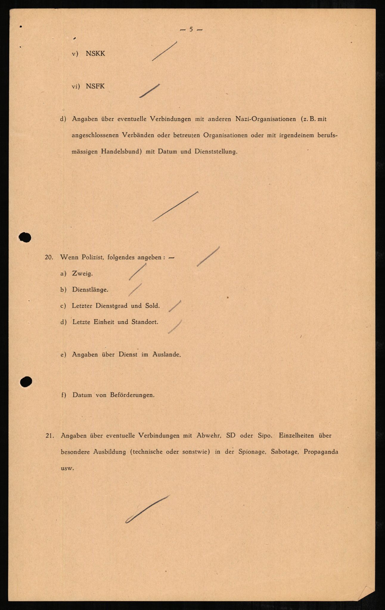 Forsvaret, Forsvarets overkommando II, AV/RA-RAFA-3915/D/Db/L0001: CI Questionaires. Tyske okkupasjonsstyrker i Norge. Tyskere., 1945-1946, s. 223