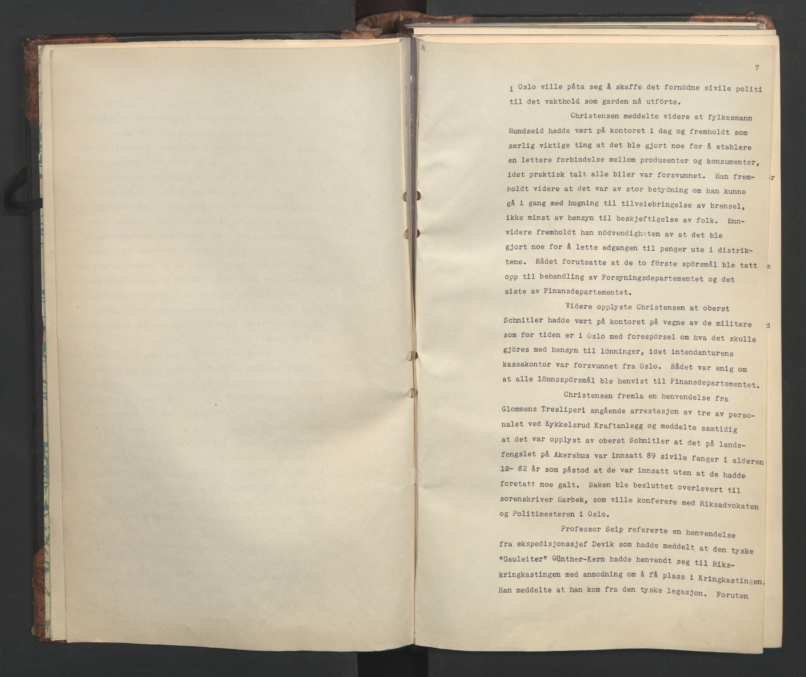 Administrasjonsrådet, AV/RA-S-1004/A/L0001: Møteprotokoll med tillegg 15/4-25/9, 1940, s. 7