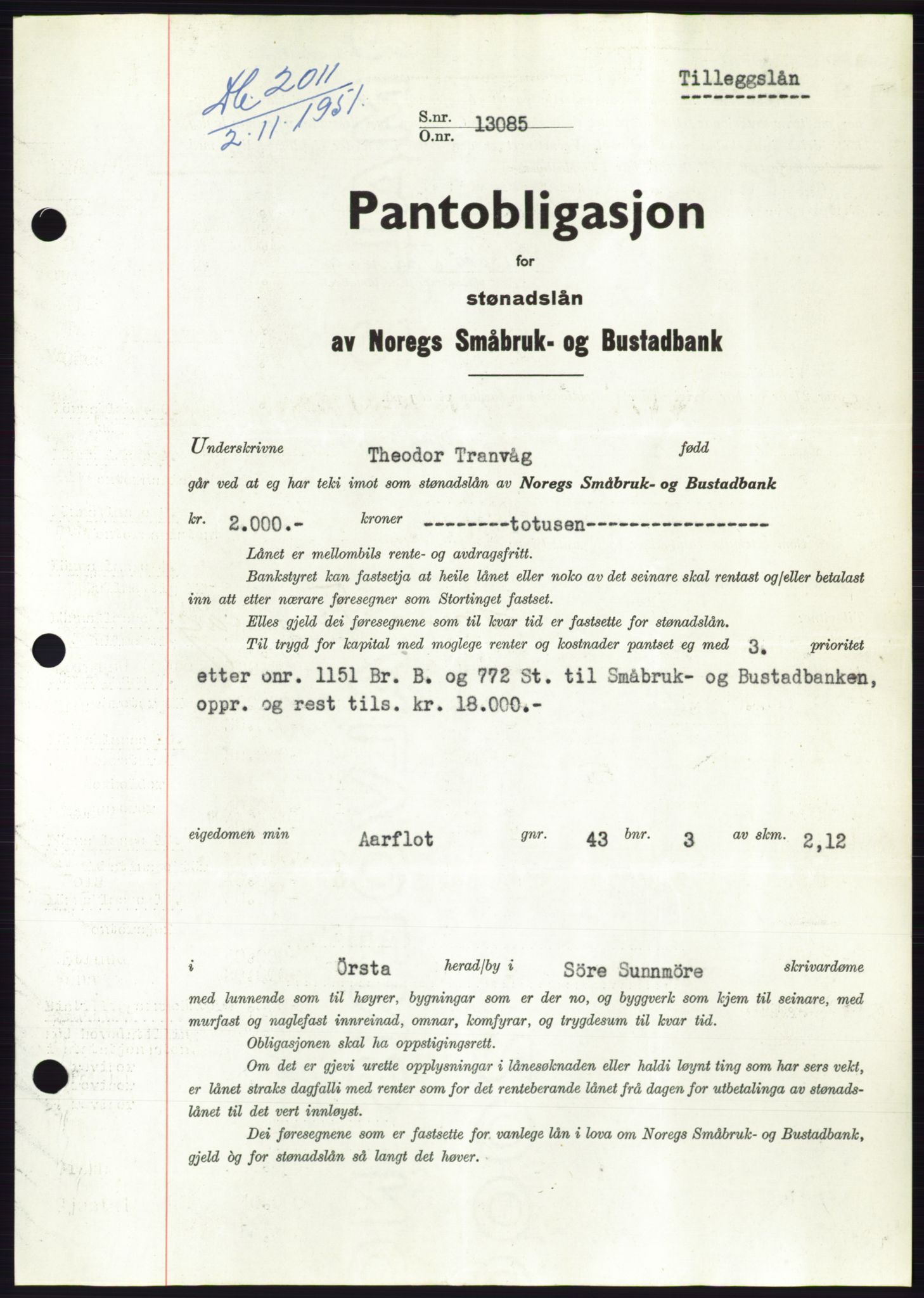 Søre Sunnmøre sorenskriveri, AV/SAT-A-4122/1/2/2C/L0120: Pantebok nr. 8B, 1951-1951, Dagboknr: 2011/1951