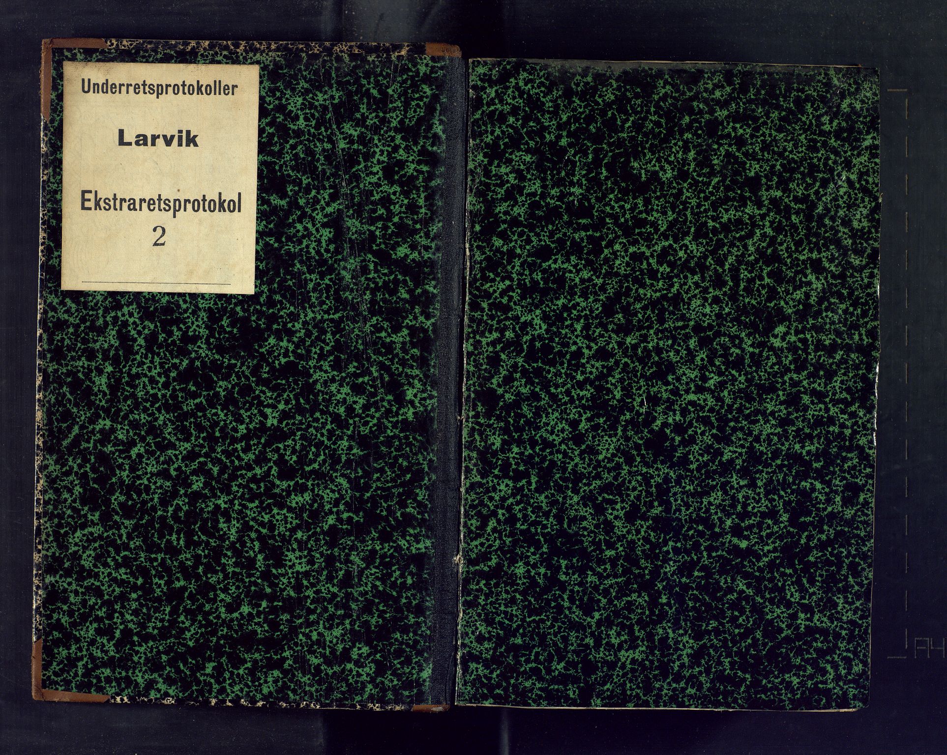 Larvik sorenskriveri, SAKO/A-83/F/Fc/L0002: Ekstrarettsprotokoll, 1823-1829