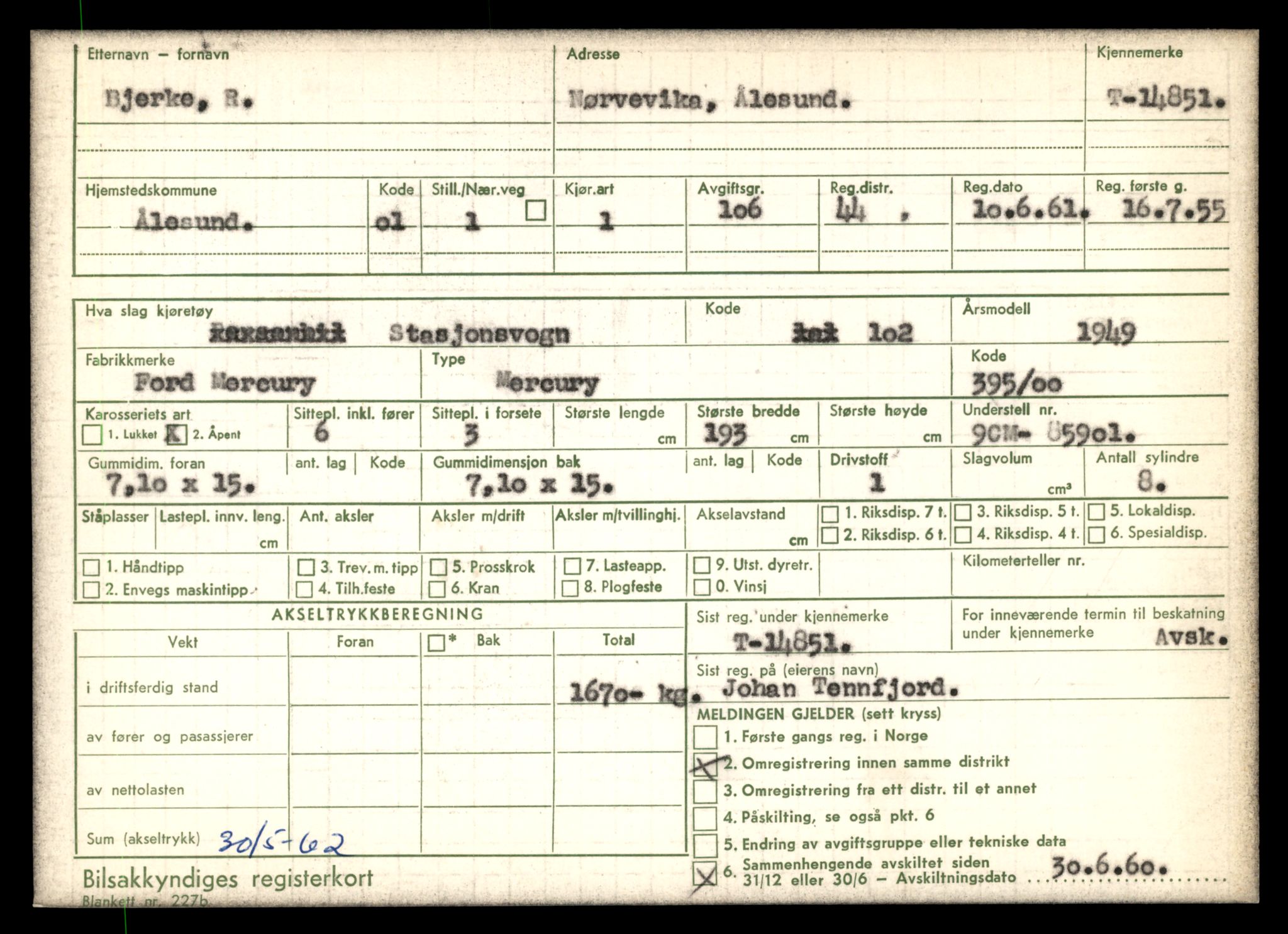 Møre og Romsdal vegkontor - Ålesund trafikkstasjon, AV/SAT-A-4099/F/Fe/L0048: Registreringskort for kjøretøy T 14721 - T 14863, 1927-1998, s. 3005