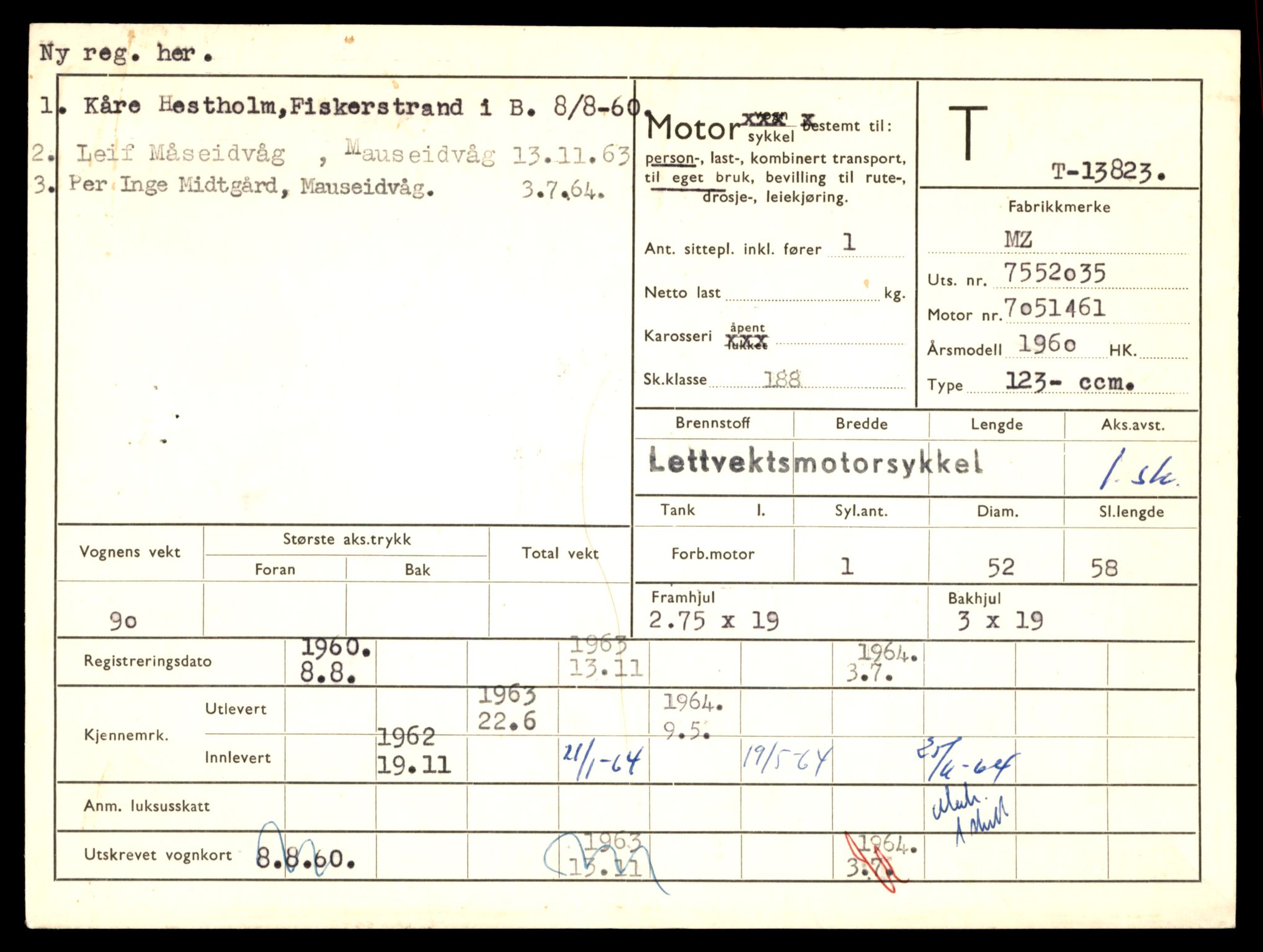 Møre og Romsdal vegkontor - Ålesund trafikkstasjon, AV/SAT-A-4099/F/Fe/L0041: Registreringskort for kjøretøy T 13710 - T 13905, 1927-1998, s. 2011