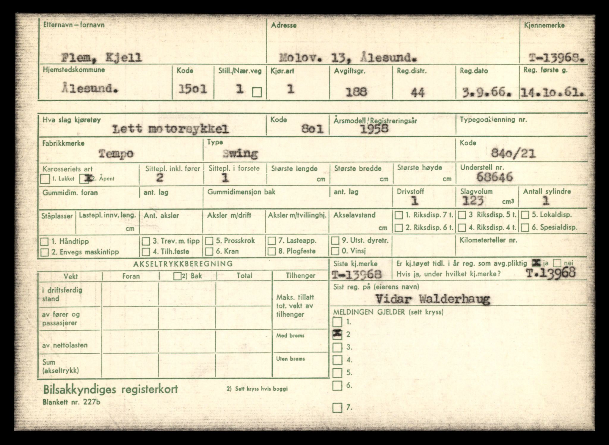 Møre og Romsdal vegkontor - Ålesund trafikkstasjon, AV/SAT-A-4099/F/Fe/L0042: Registreringskort for kjøretøy T 13906 - T 14079, 1927-1998, s. 999