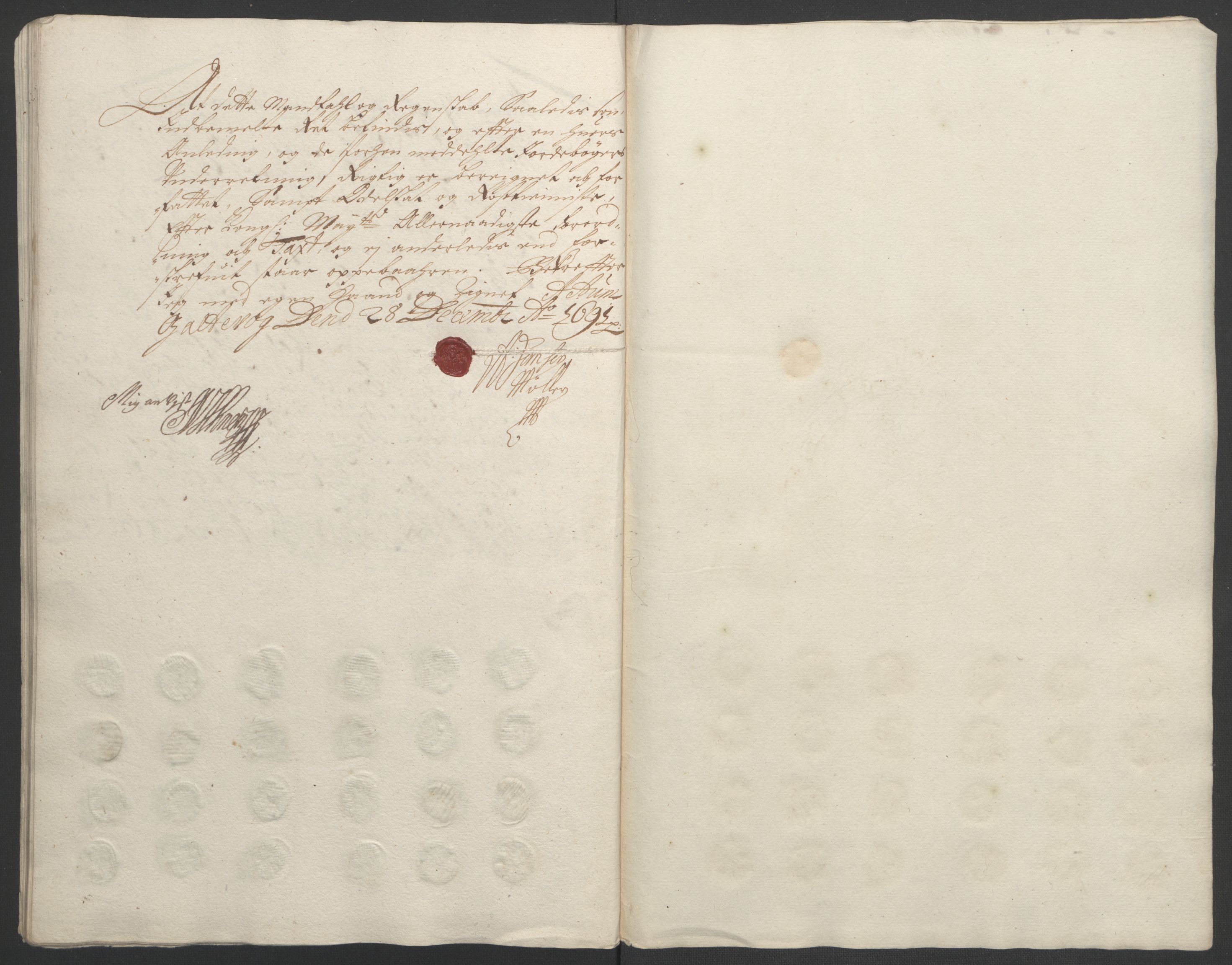 Rentekammeret inntil 1814, Reviderte regnskaper, Fogderegnskap, RA/EA-4092/R54/L3554: Fogderegnskap Sunnmøre, 1691-1693, s. 54