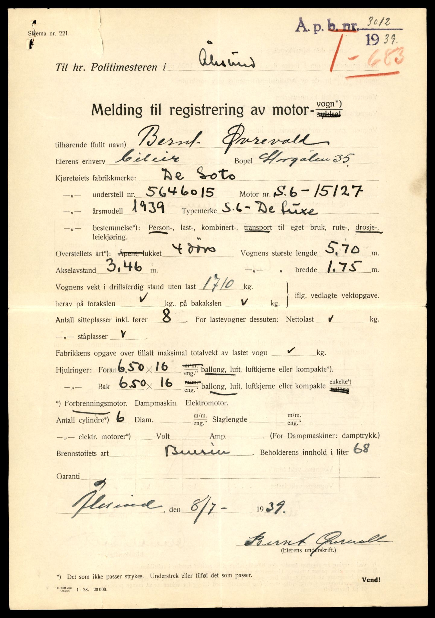 Møre og Romsdal vegkontor - Ålesund trafikkstasjon, AV/SAT-A-4099/F/Fe/L0049: Registreringskort for kjøretøy T 14864 - T 18613, 1927-1998, s. 2241