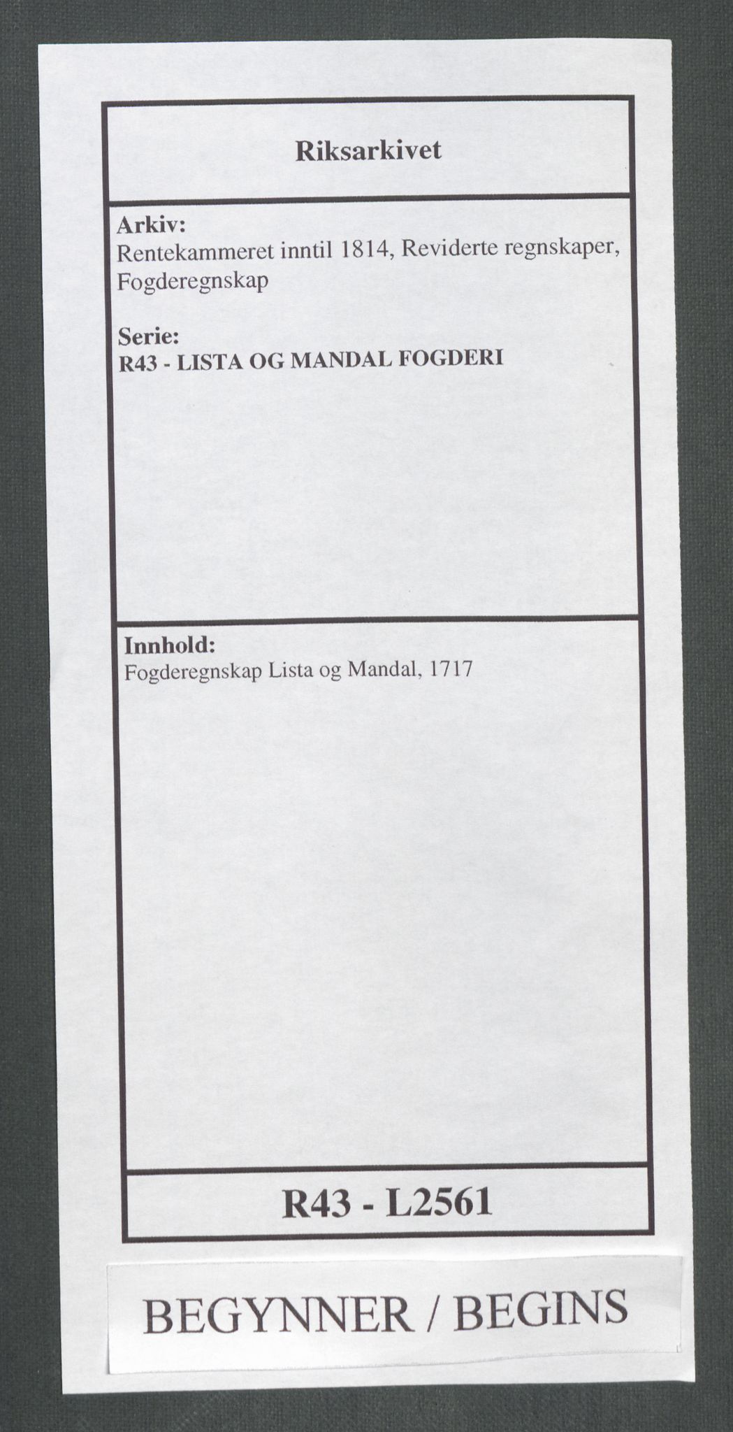 Rentekammeret inntil 1814, Reviderte regnskaper, Fogderegnskap, AV/RA-EA-4092/R43/L2561: Fogderegnskap Lista og Mandal, 1717, s. 1