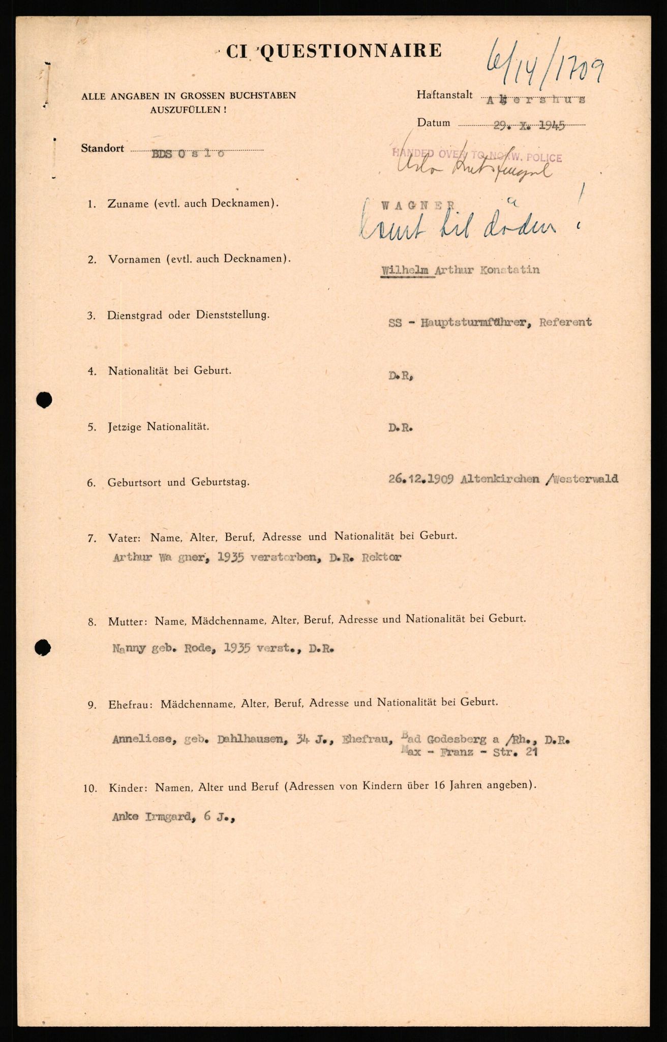 Forsvaret, Forsvarets overkommando II, AV/RA-RAFA-3915/D/Db/L0034: CI Questionaires. Tyske okkupasjonsstyrker i Norge. Tyskere., 1945-1946, s. 390