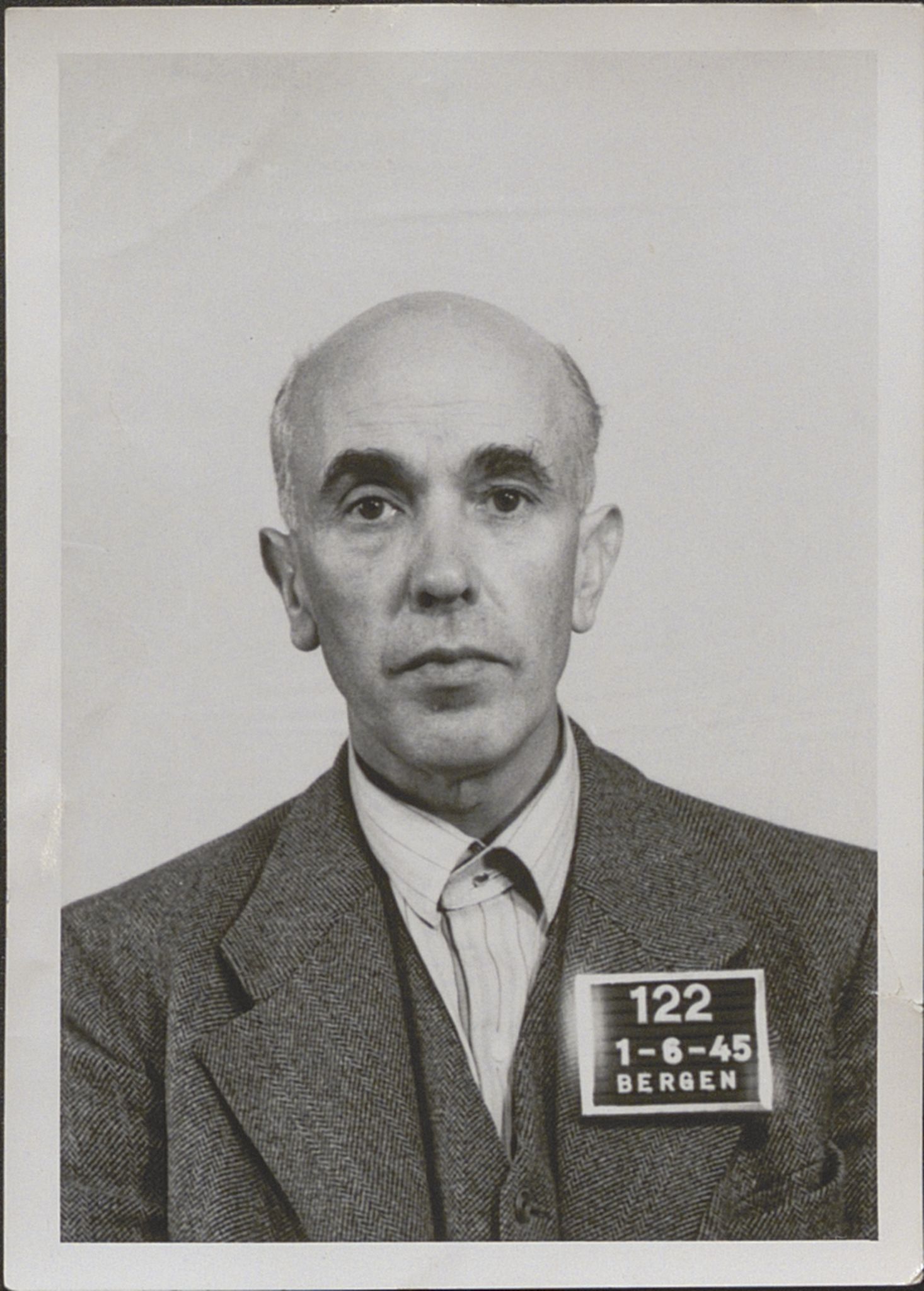 Bergen politikammer / politidistrikt, SAB/A-60401/Y/Yc/Ycd/L0004: Personfoto - landsvikere etc, 1945-1947, s. 108